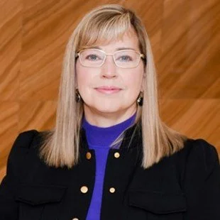 Darlene Gates Headshot.jpg