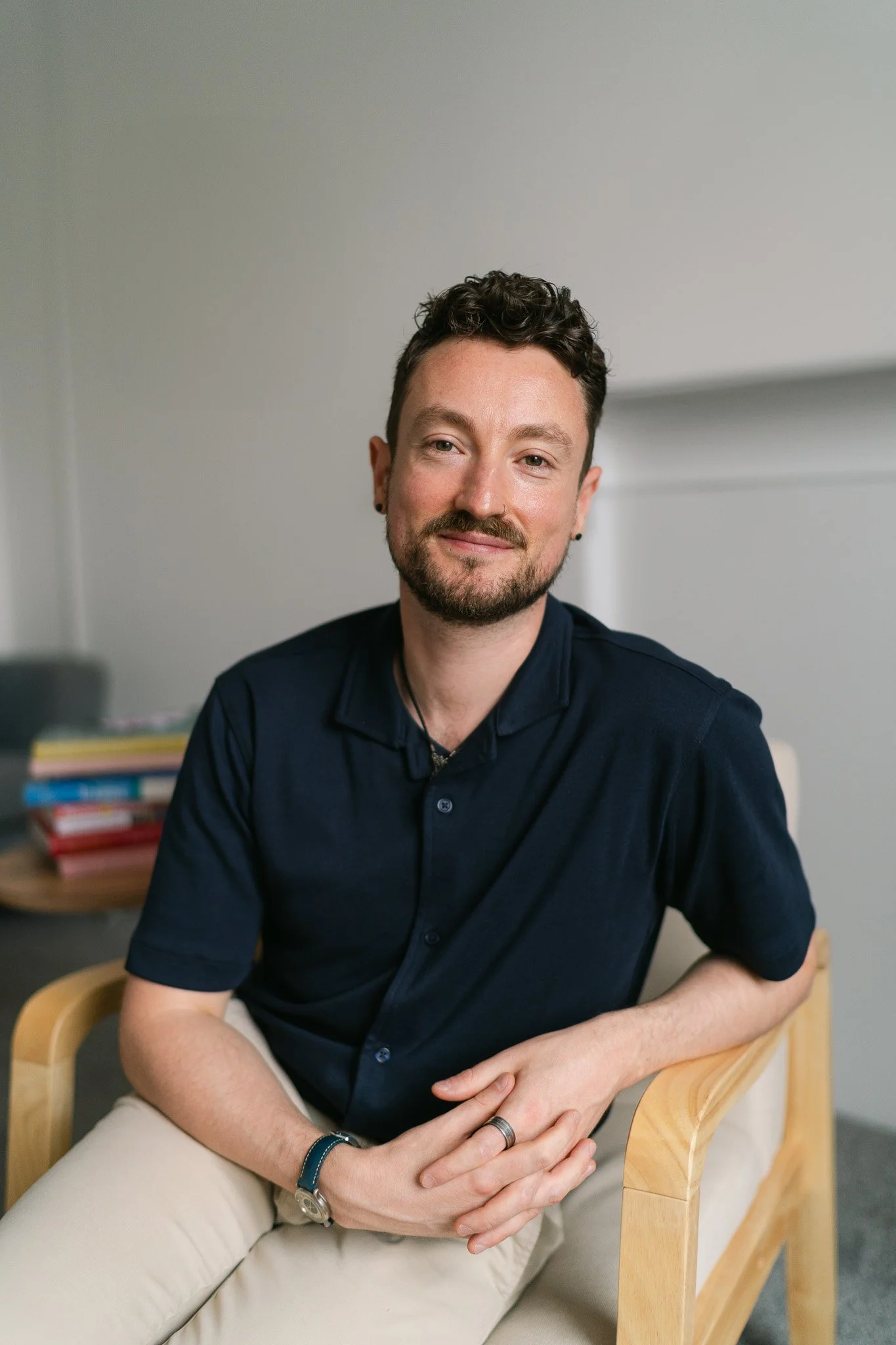 headshot of a therapist in Scotland