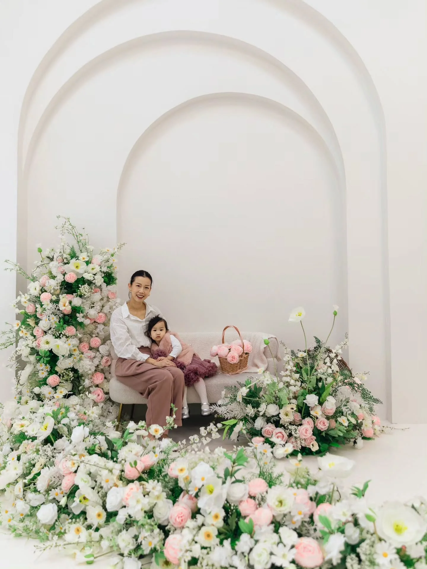 Celebrate the moms who do it all 🤍

This Mother&rsquo;s Day, gift her something timeless. A moment to slow down, feel beautiful, and create memories with the ones she loves most.

Book your Mother&rsquo;s Day Photo Experience at Timeless Tree Studio