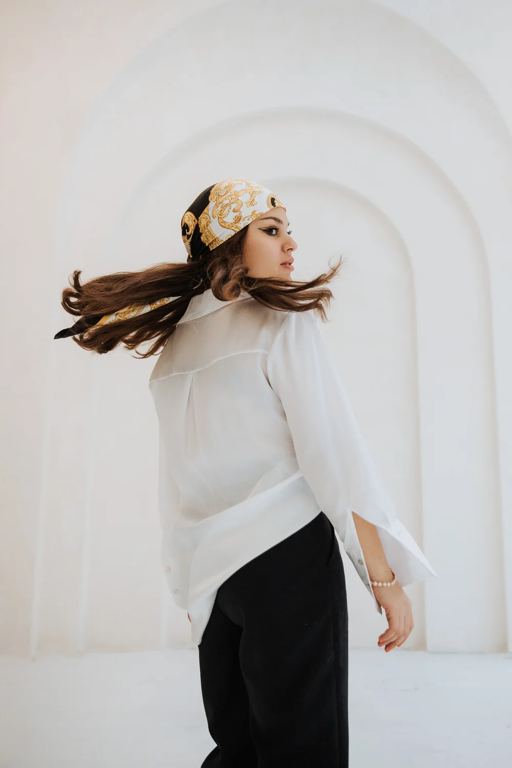 photo studio poses — Timeless Tree Studios
