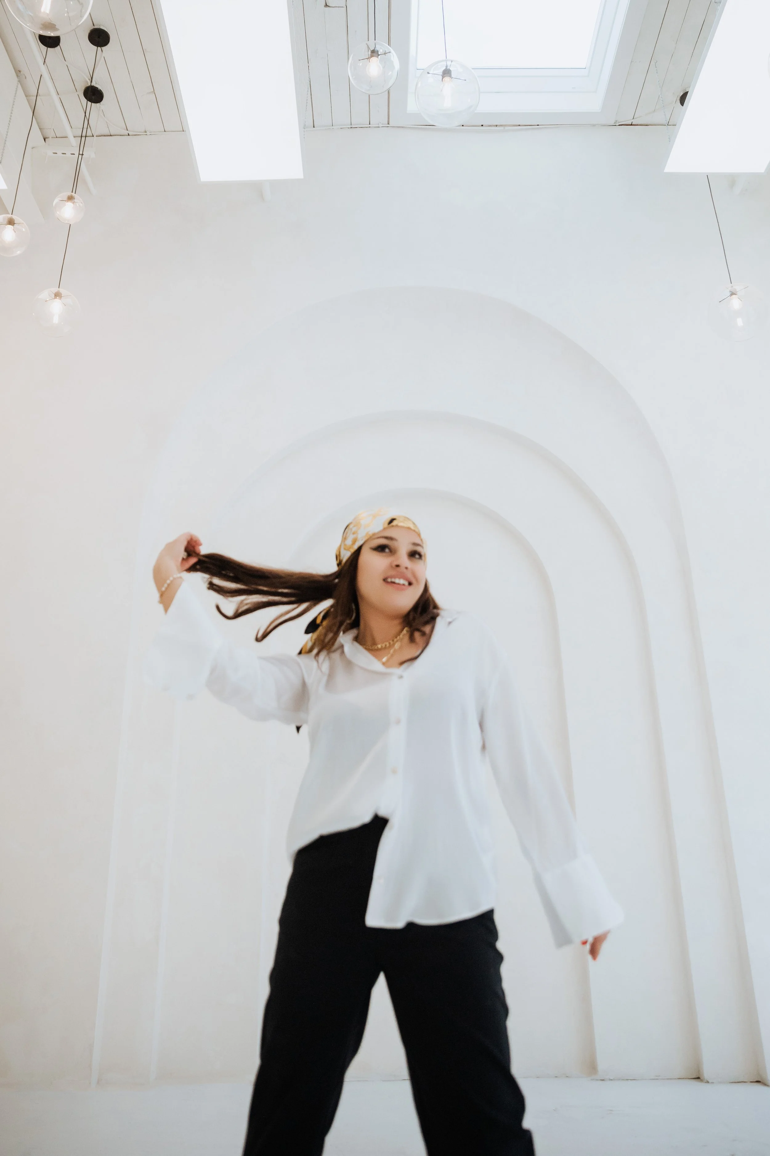 photo studio poses — Timeless Tree Studios