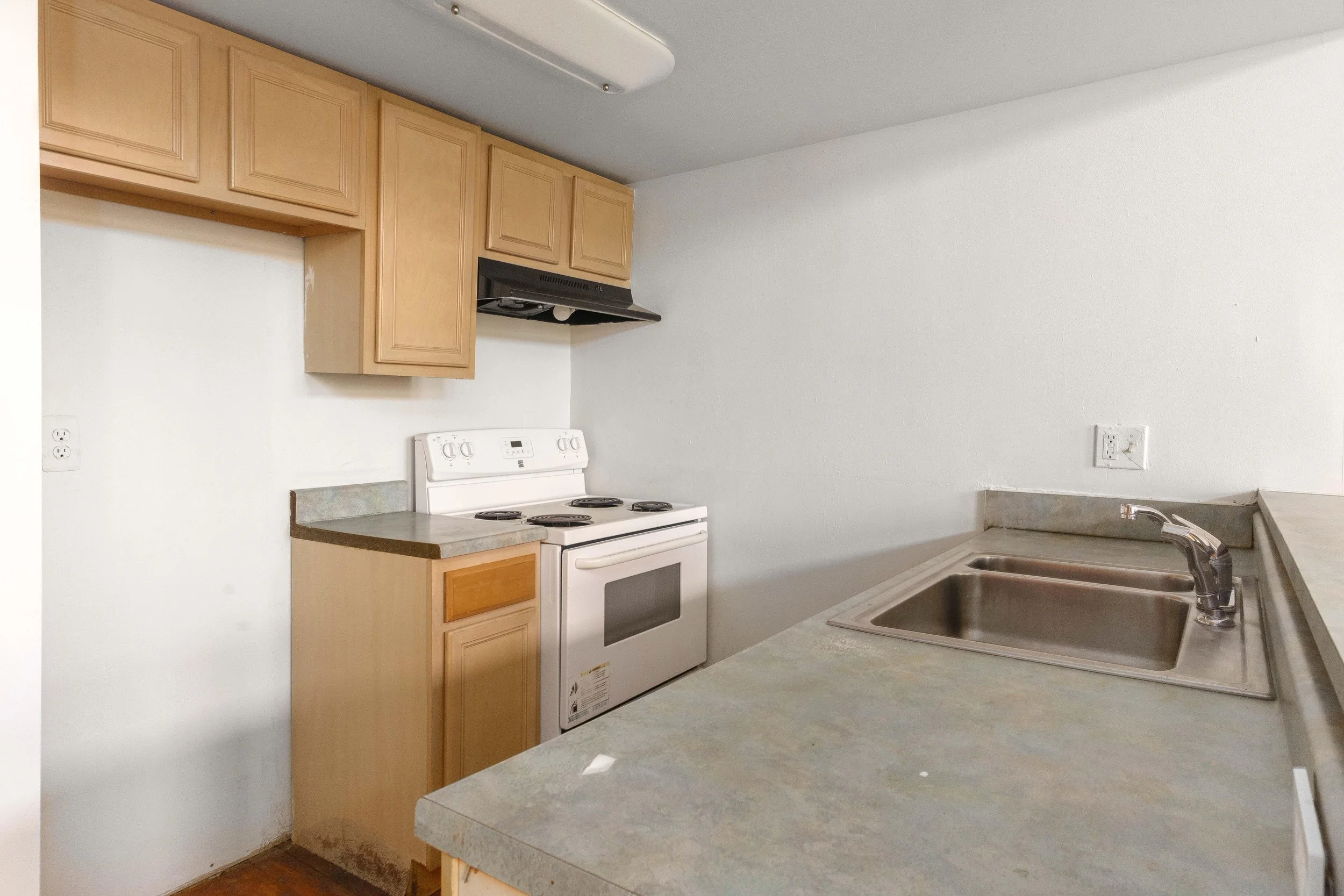 Milwaukee Park Detroit Studio 212 — Loft Place