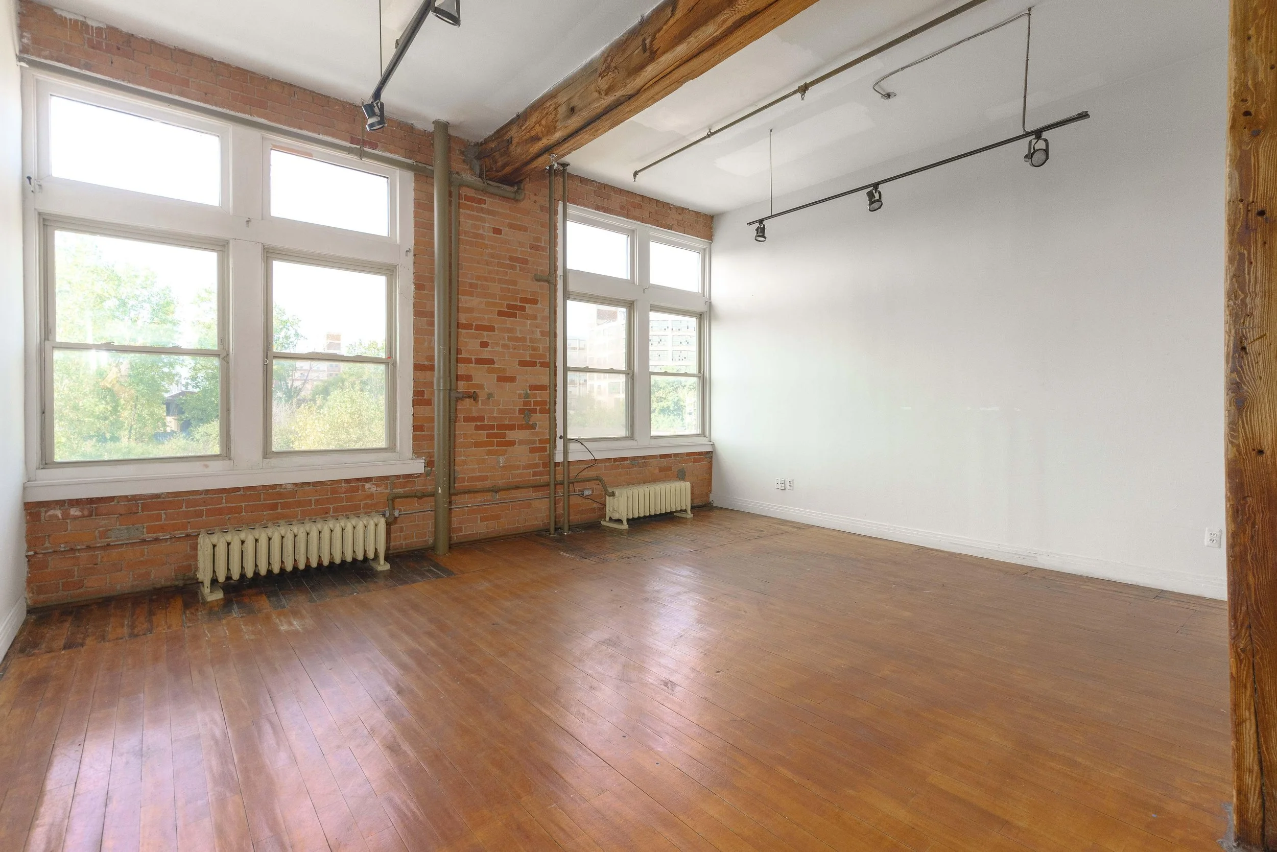 Interiors (14 of 25).jpg