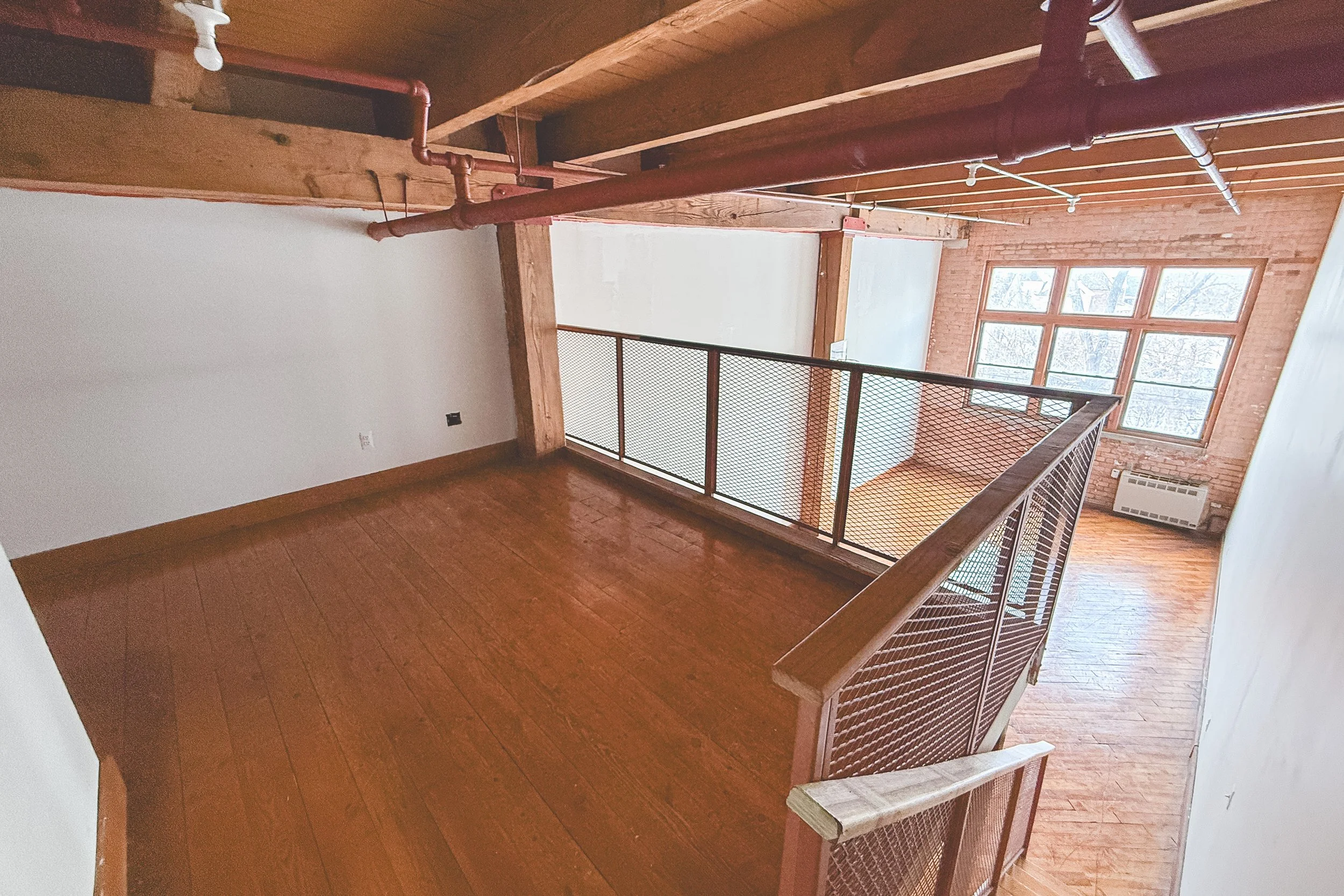 Grand Lofts - 1 Bed 2 Bath — Loft Place