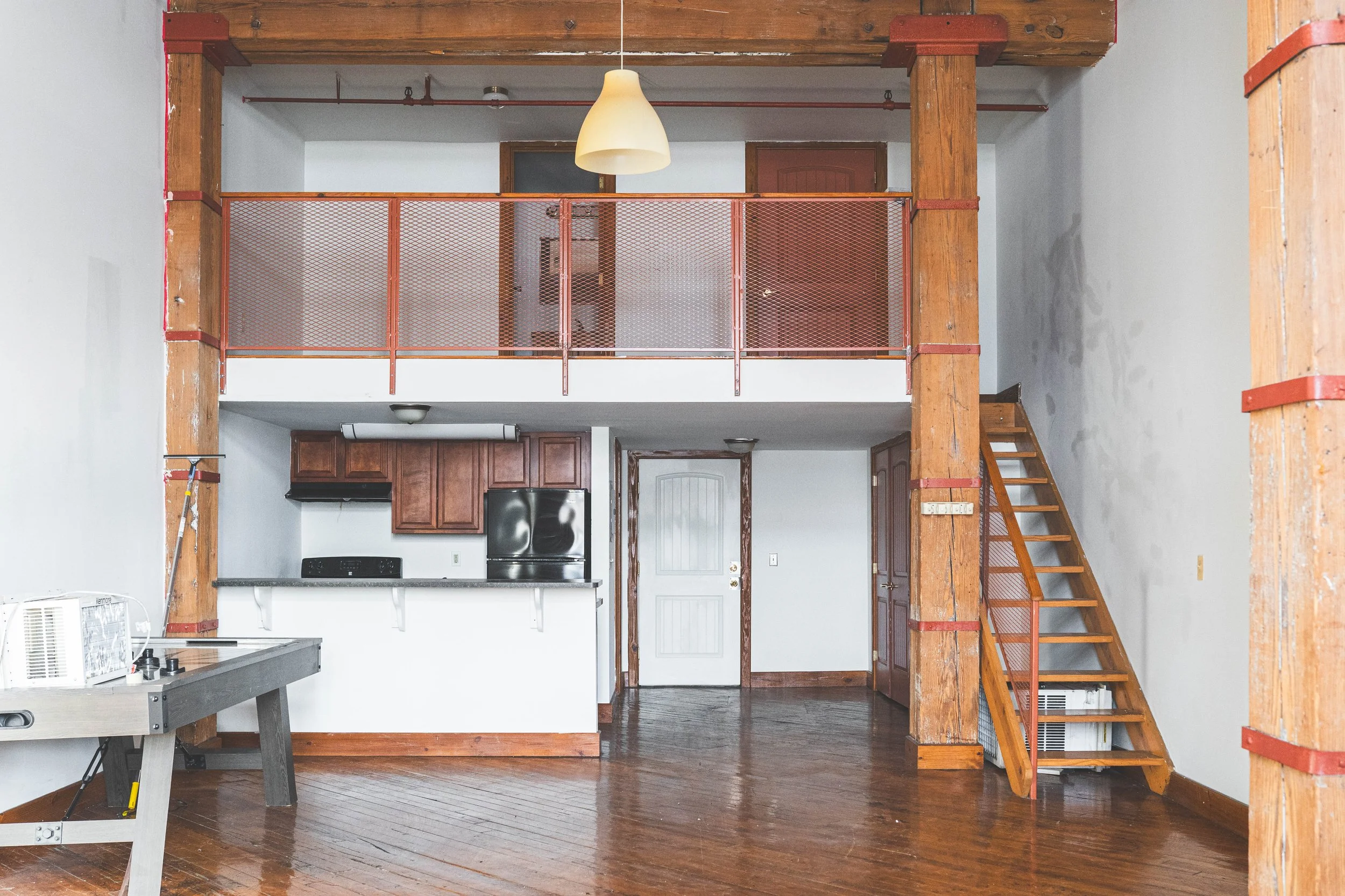 Grand Lofts - 1 Bed 1.5 Bath — Loft Place
