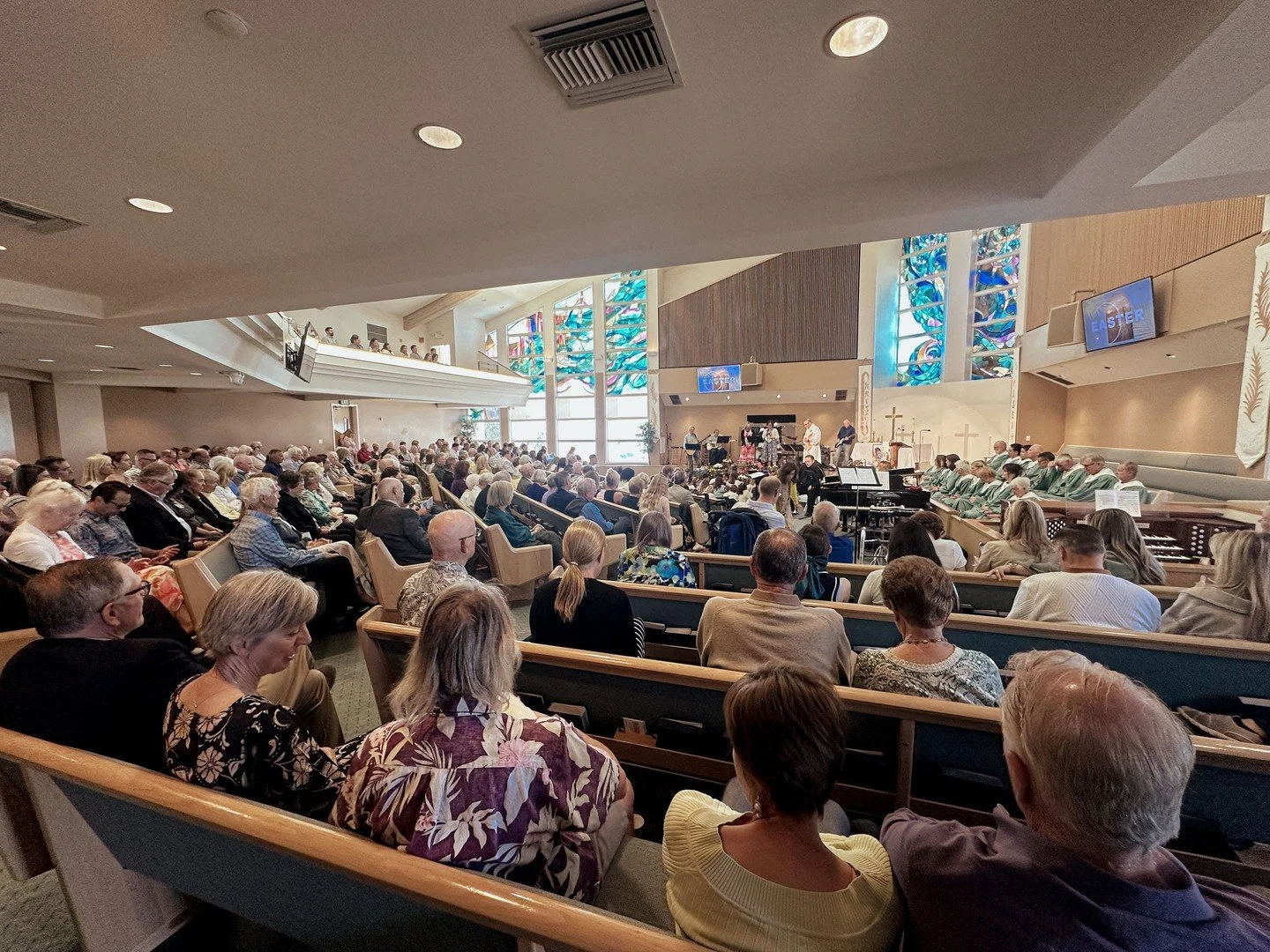 It's almost time for Sunday morning service! (our favorite time of the week) 🙌

Join us this Sunday at 10am online or in person at our "church on the hill."
This week, we'll continue in our series "Spiritual Rhythms" and discuss 