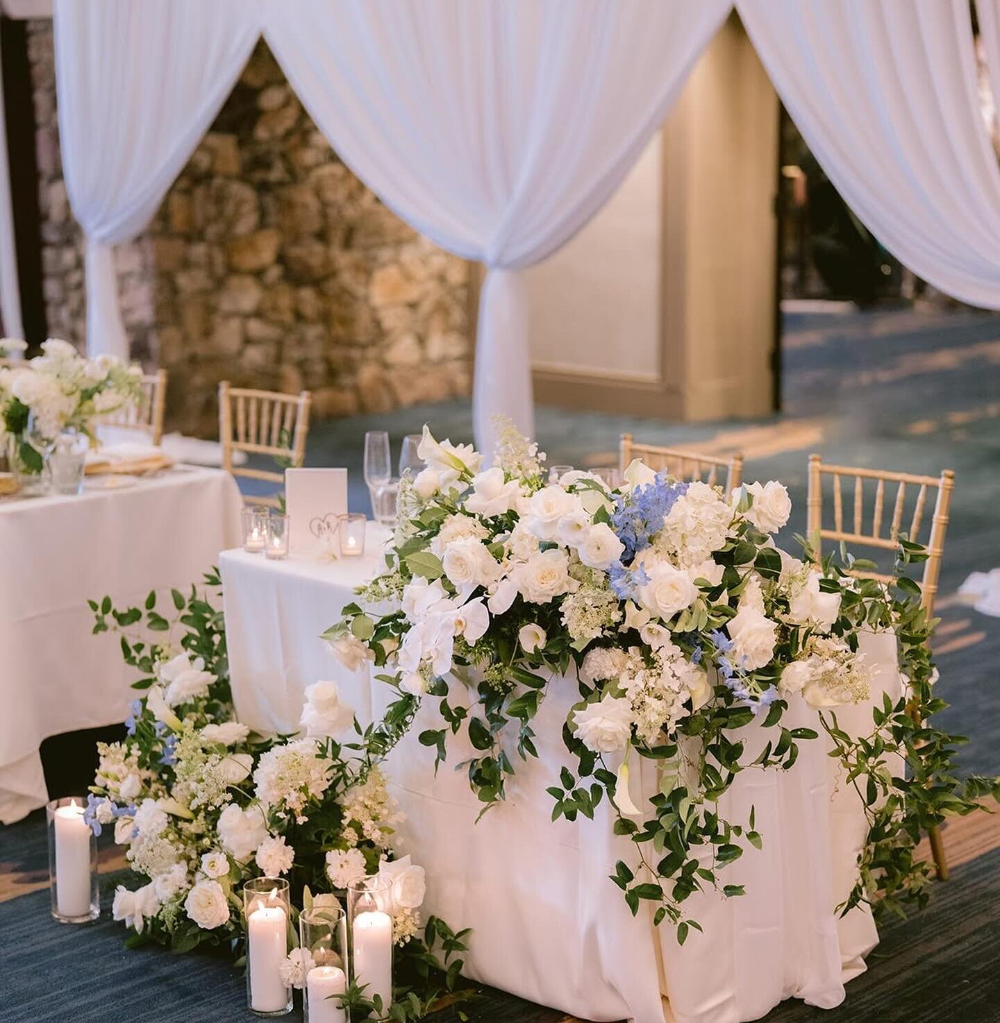 Sweetheart table POV. 📷: @shanemacomberweddings