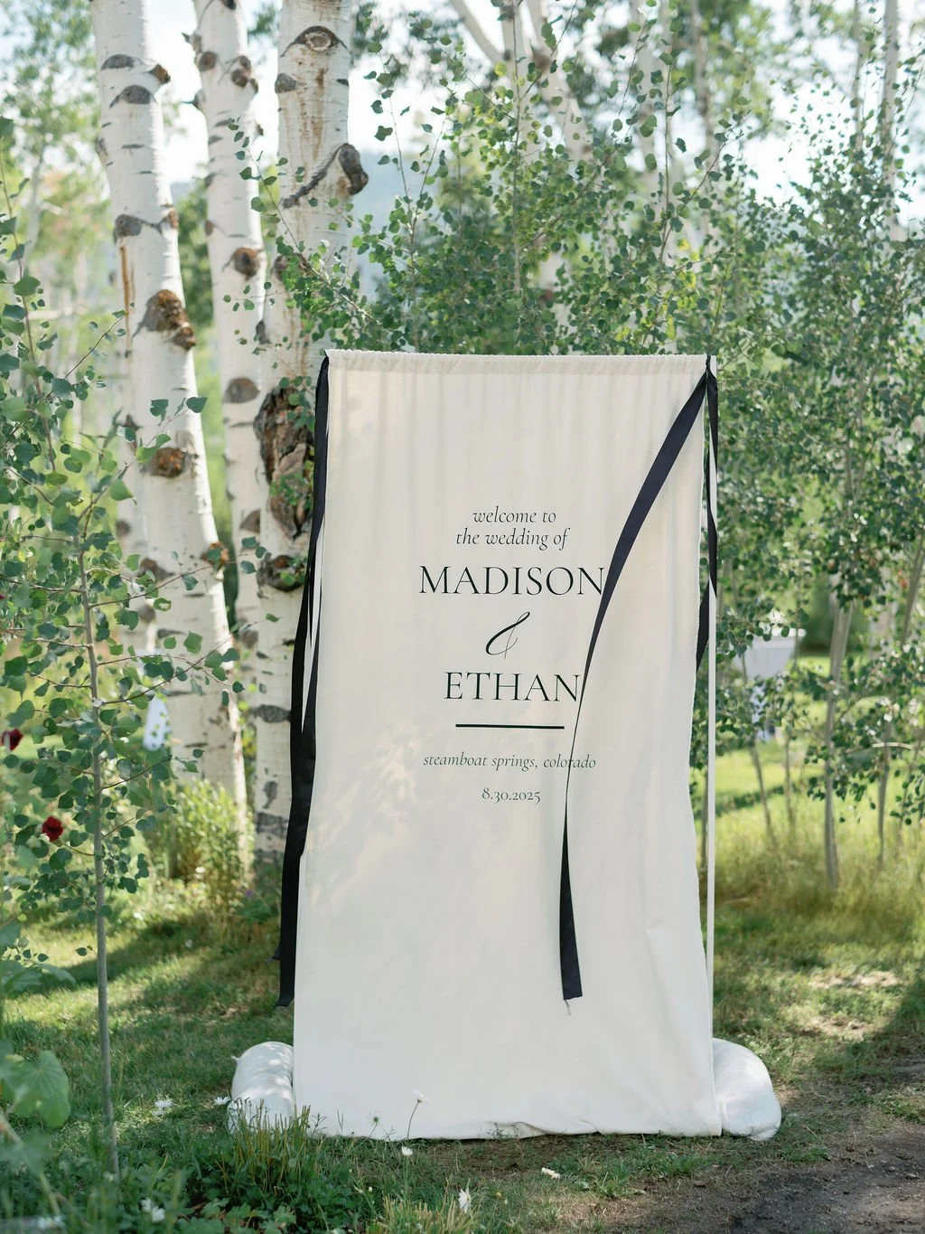 Welcome Sign with Ribbon