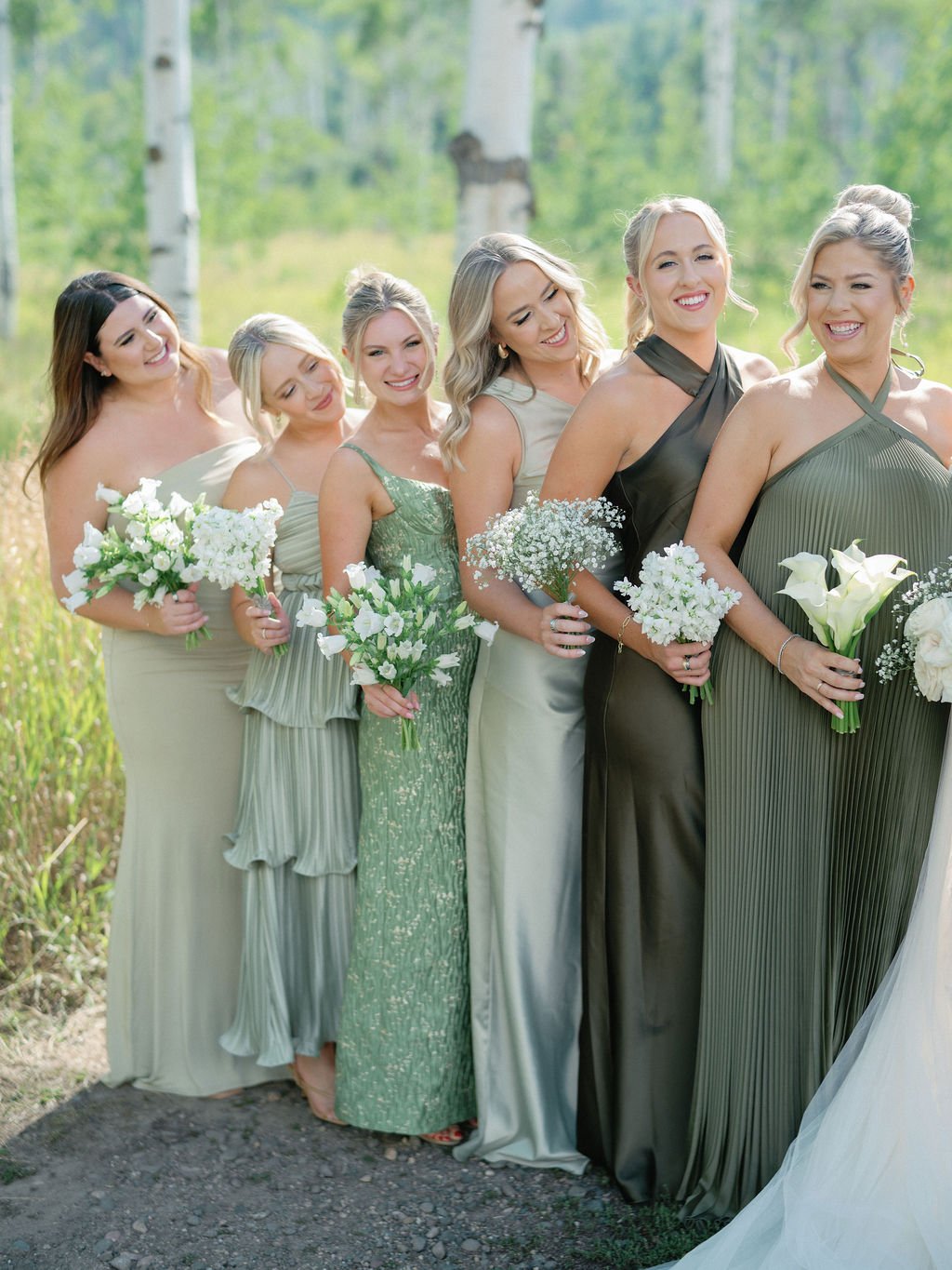 monobloom bridesmaid bouquets