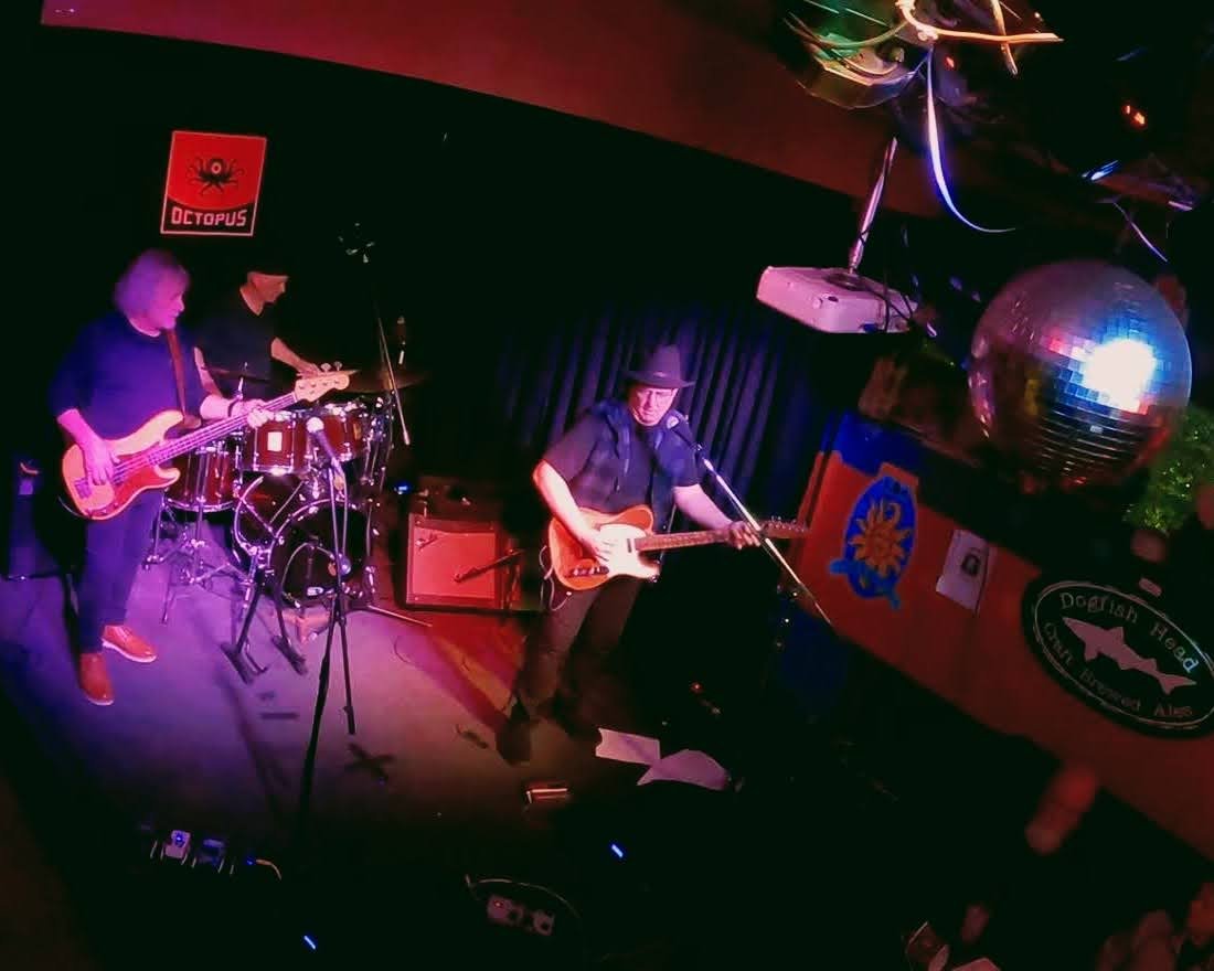 The TruTones return home, to the Octopus in Cedar Falls