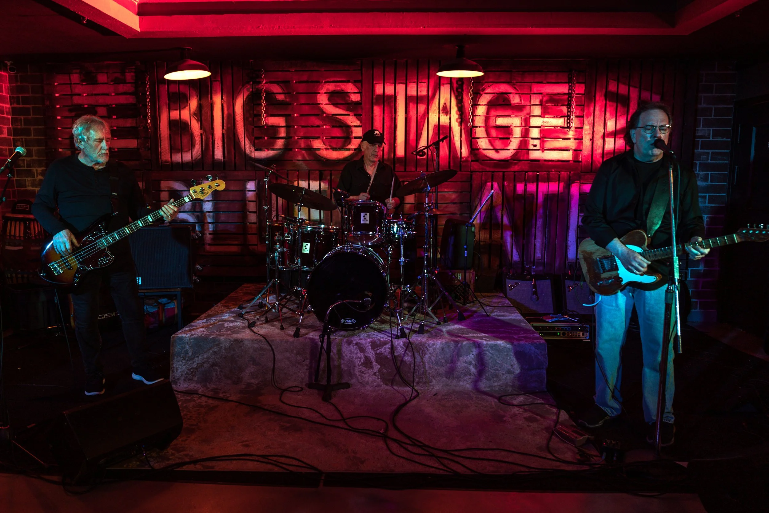 Denali's Welcomes the Fabulous TruTones