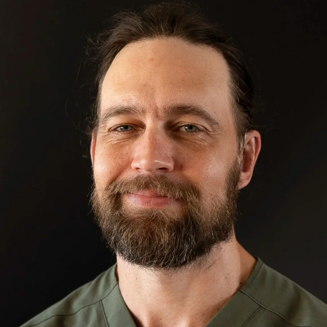 Dr Clinton Scott