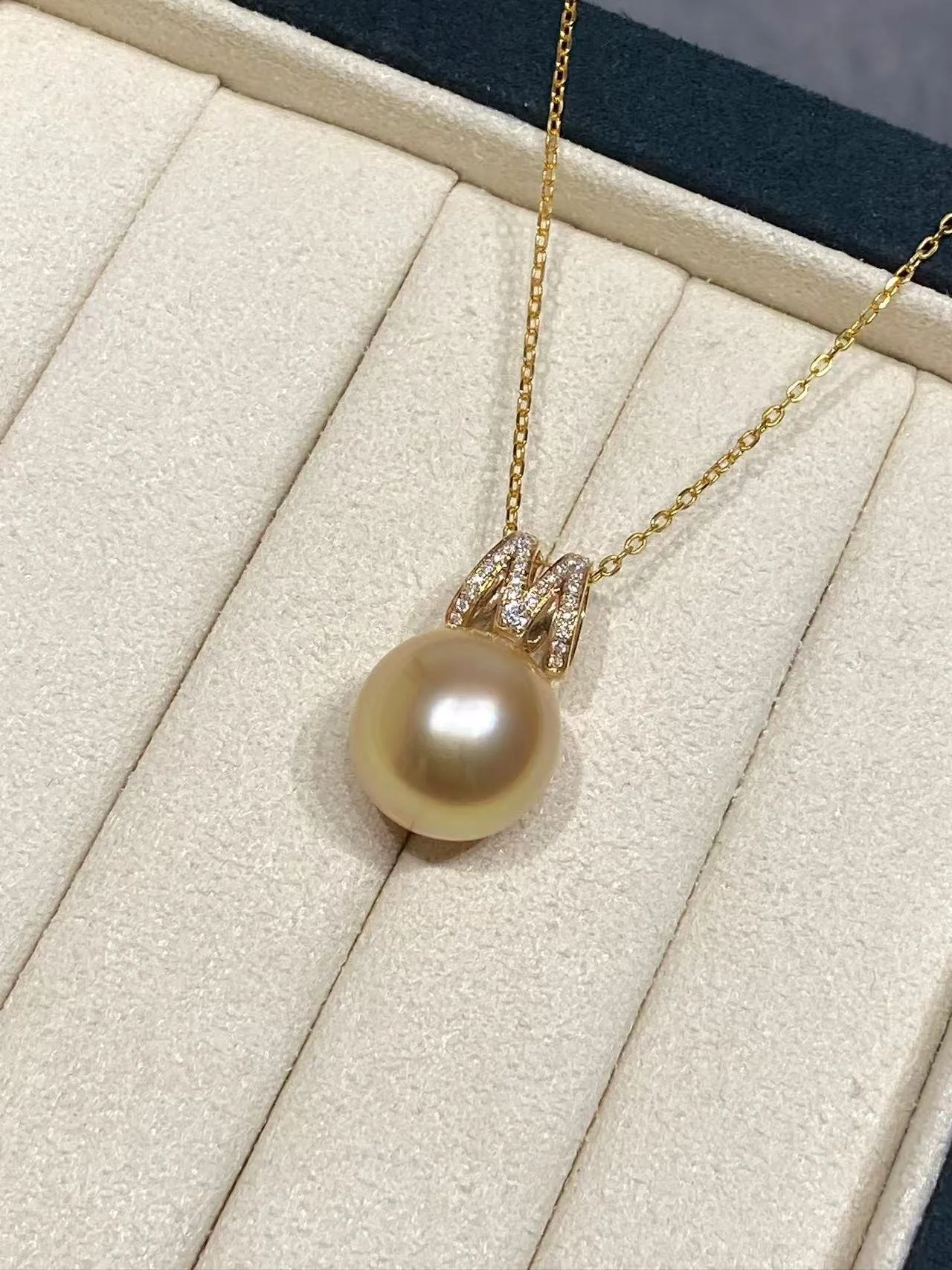 18K Yellow Gold&Diamond South Sea Golden Cultured Pearl Pendant
