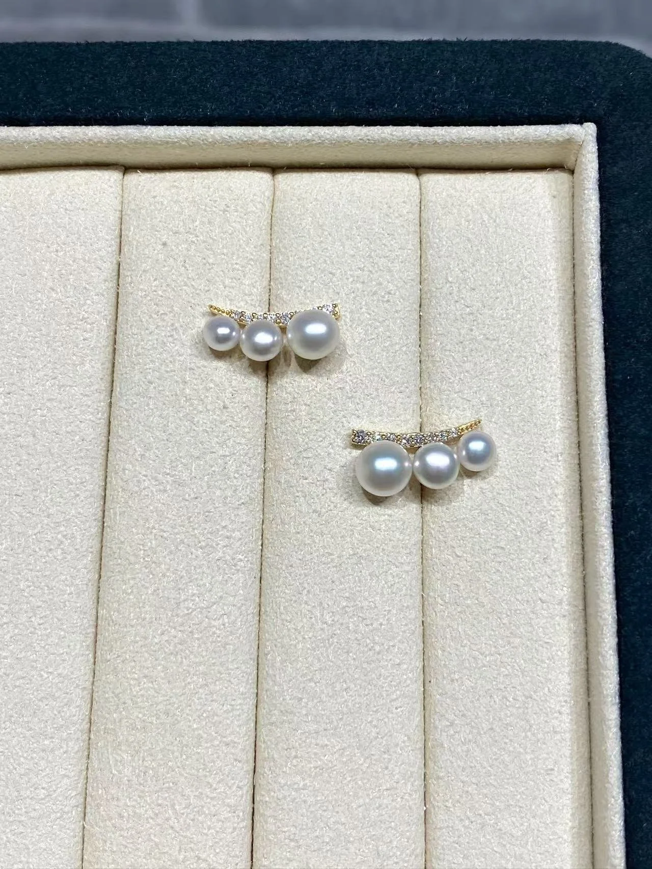 18K Yellow Gold&Lab-Grown Diamond South Sea White Keshi Cultured Pearl Earrings