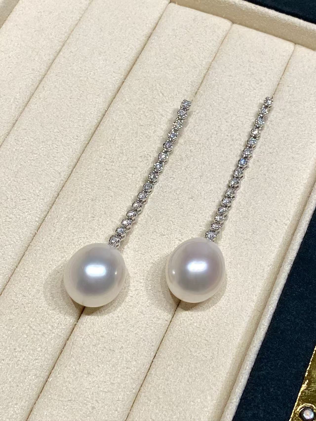18K White Gold&Lab-Grown Diamond  South Sea White Cultured Pearl Earrings