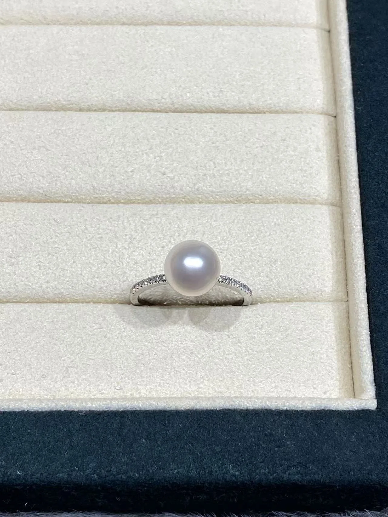 18K White Gold&Diamond South Sea White Cultured Pearl Ring