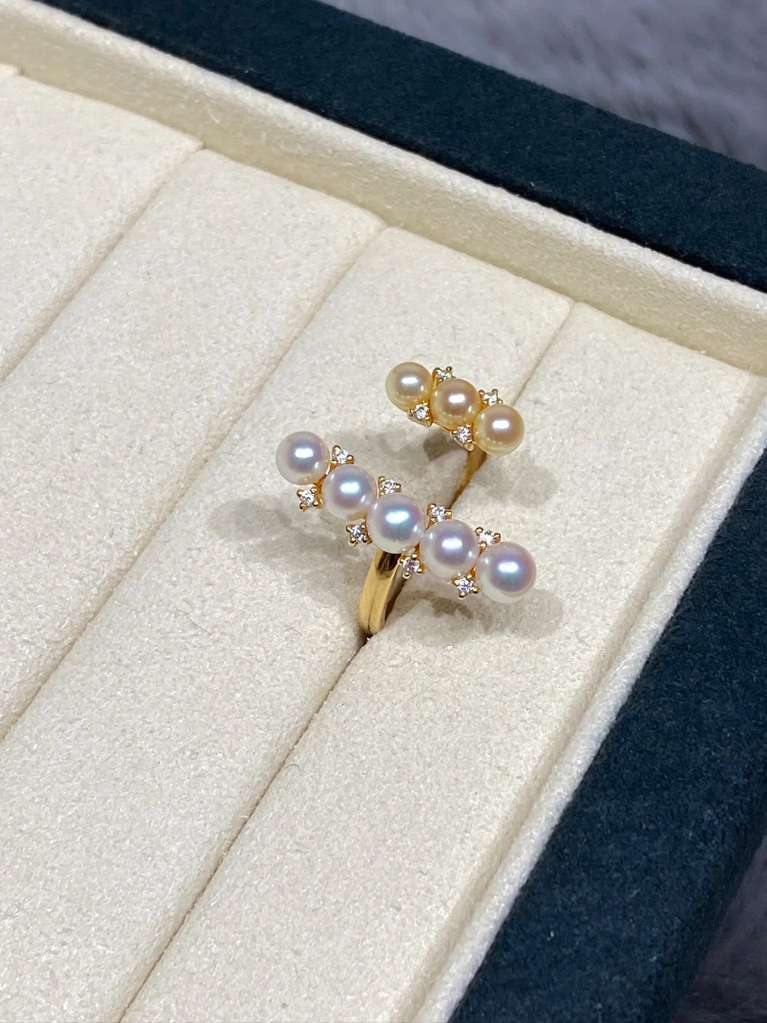 18K Yellow Gold Akoya Cultured Pearl Ring
