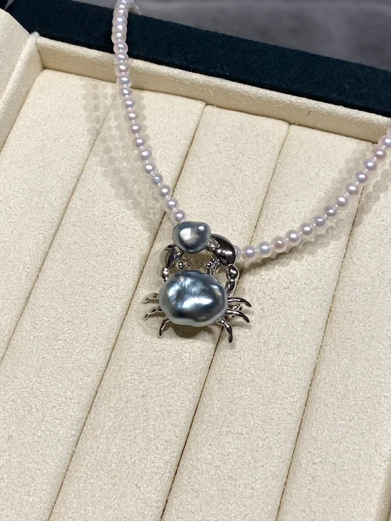 18K White Gold Tahiti Keshi Cultured Pearl Brooch&Pendant