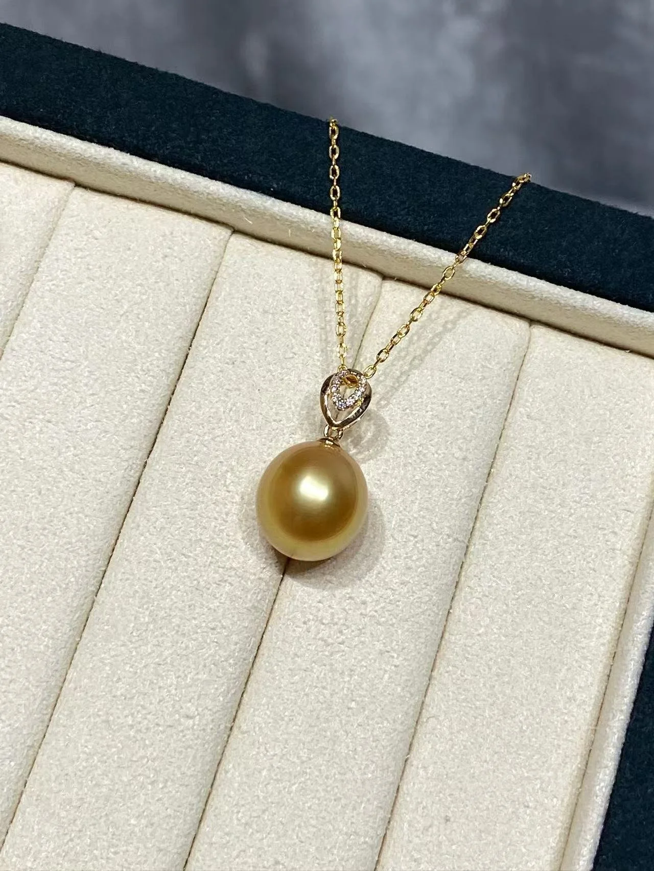 18K Yellow Gold&Diamond South Sea Golden Cultured Pearl Pendant