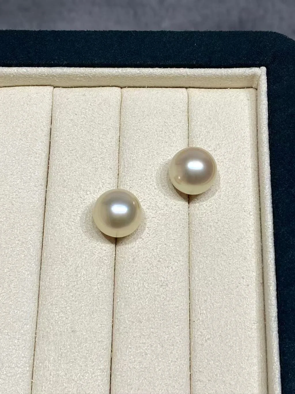 18K Yellow Gold South Sea Golden Cultured Pearl Earrings