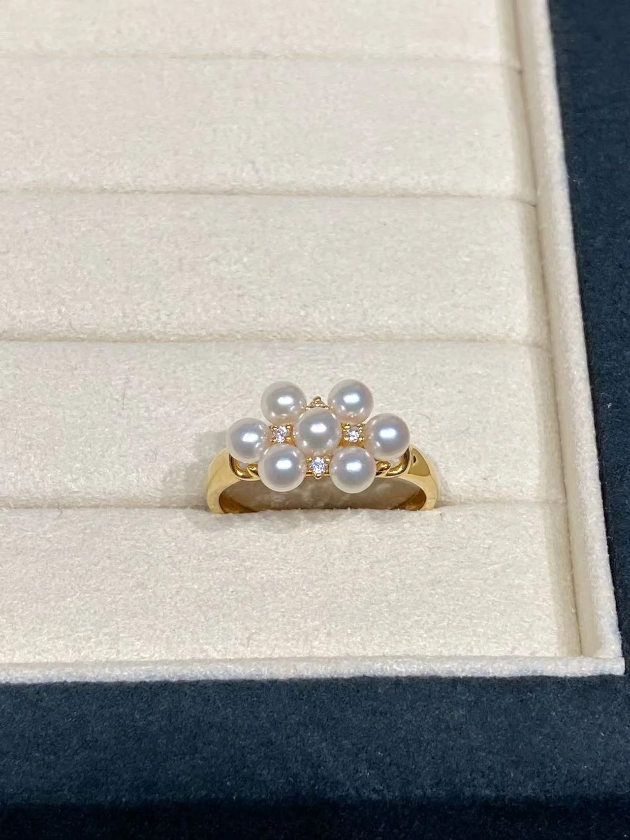 18K Yellow Gold Akoya Cultured Pearl Ring