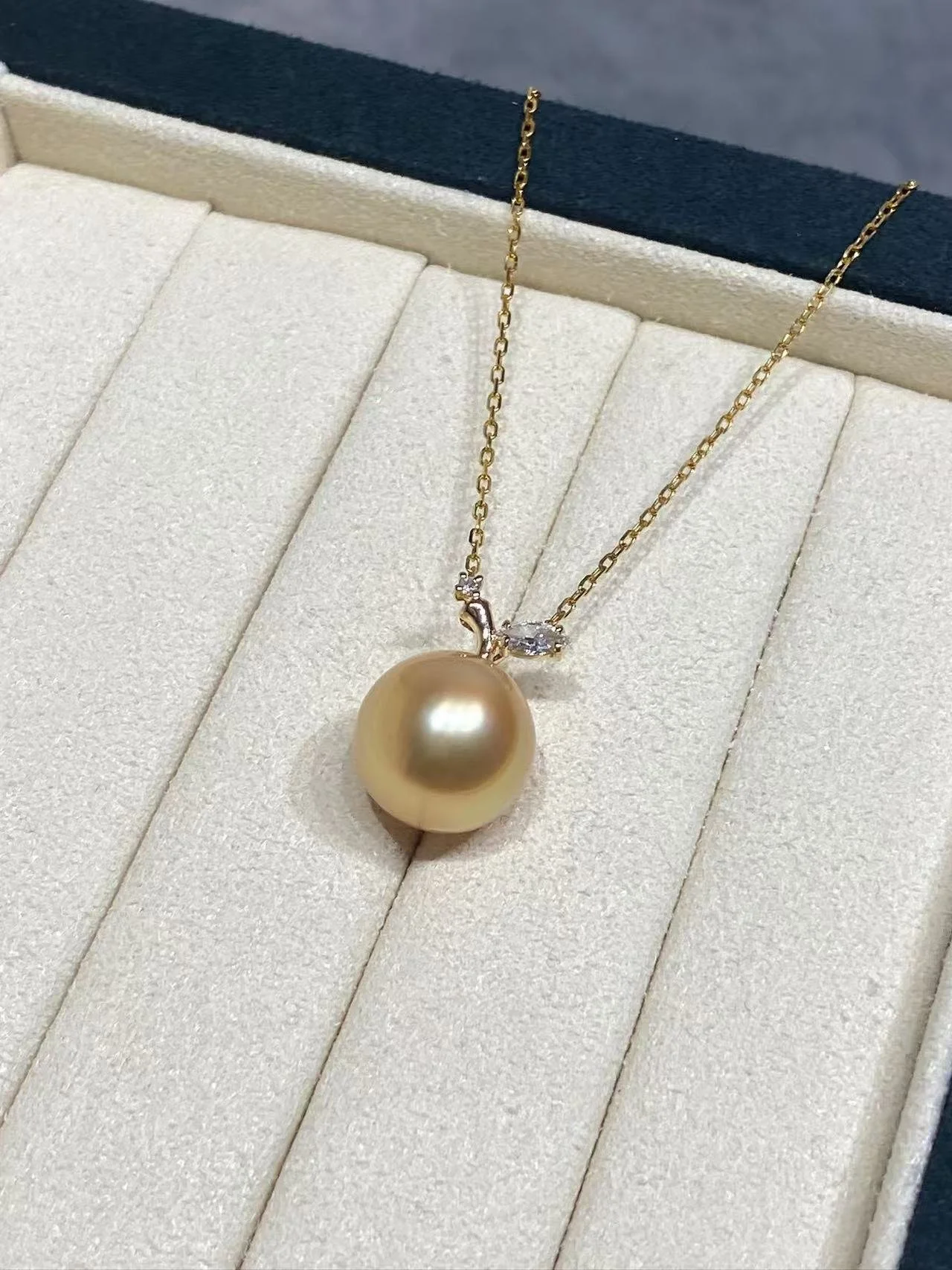 18K Yellow Gold&Lab-Grown Diamond South Sea Golden Cultured Pearl Pendant