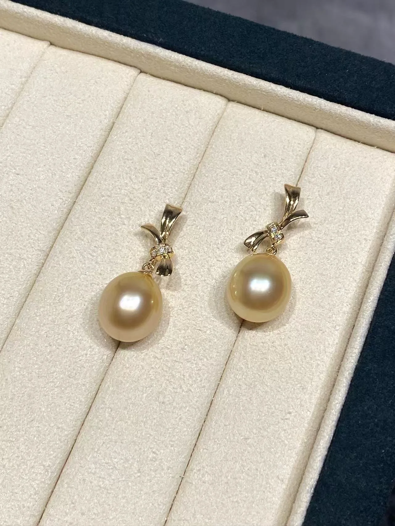 18K Yellow Gold&Diamond South Sea Golden Cultured Pearl Earrings