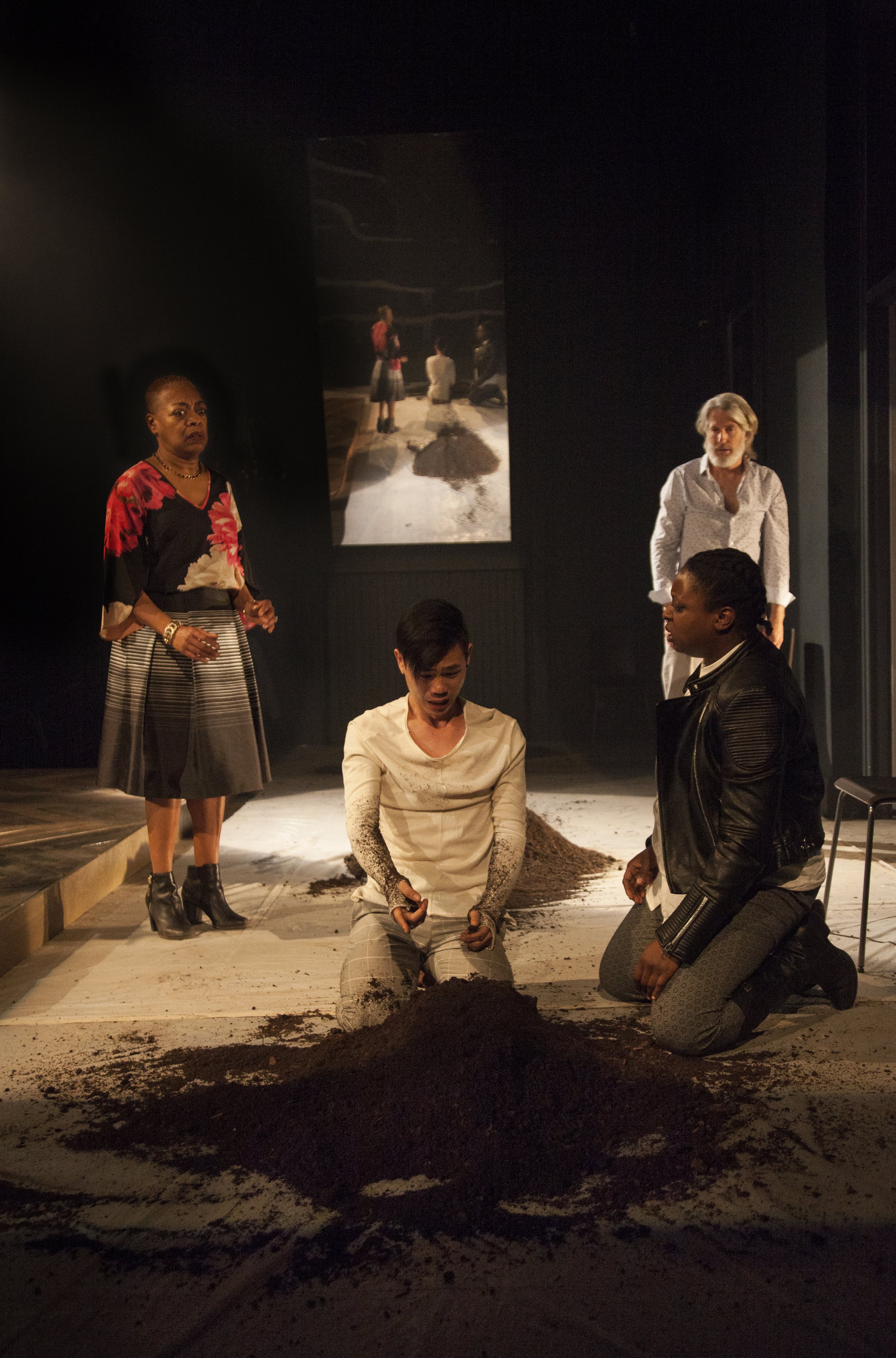 Prince Hamlet 09-Bronwen Sharp feat. Karen Robinson, Jeff Ho, Khadijah Roberts-Abdullah, Rick Roberts (1).jpg