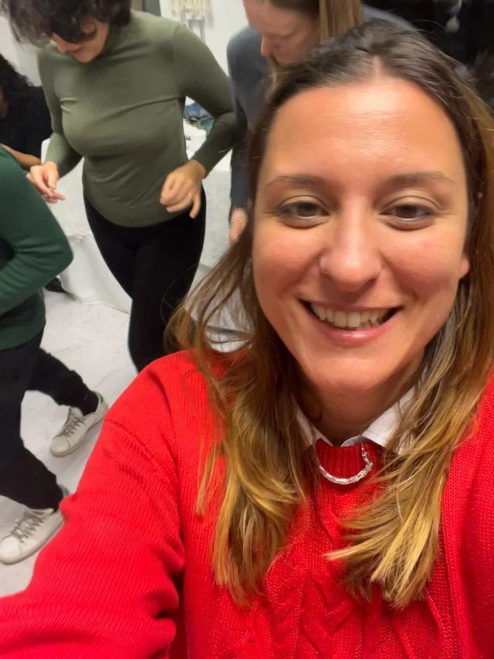 I&rsquo;m so grateful for all the beautiful people who came to support our art exhibition over the past week! We danced, we sang and laughed so much 💛
Here&rsquo;s to many more good times together 🍷