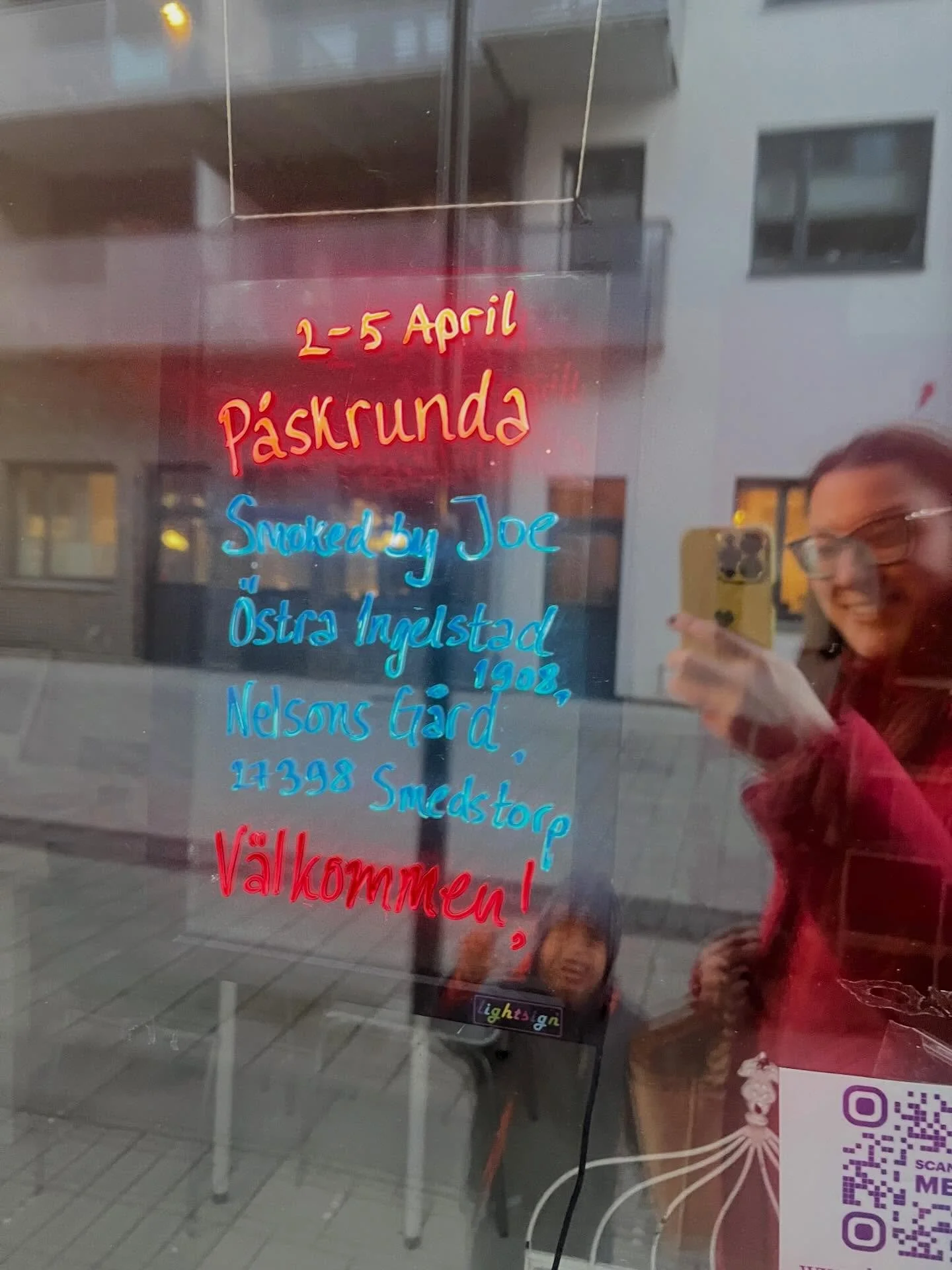 Closing down the studio over the weekend and we&rsquo;re heading to the countryside for my Easter art exhibition at Smoked by Joe in &Ouml;stra Ingelstad 1908, Smedstorp. 

Welcome 2-5 April, 13:00-21:00!