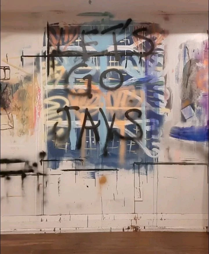 I'm working, I got a bit distracted, I wonder why, lol

#bluejays #worldseries #jays  #colourmein #letsgo