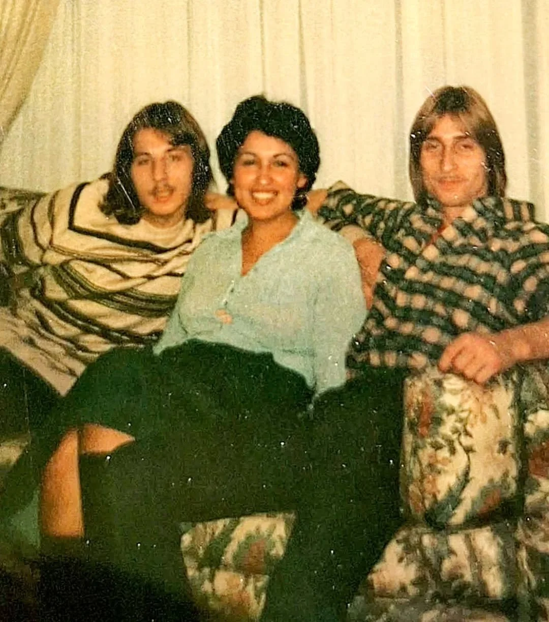 My sister sent me this picture of our Mom today. I had never seen it. Made me think again, and I now remember. I don't believe in taking chances. I just made them happen. Thanks for the reminder, Mom, and the week of full moons xo

#dreaming @broncho