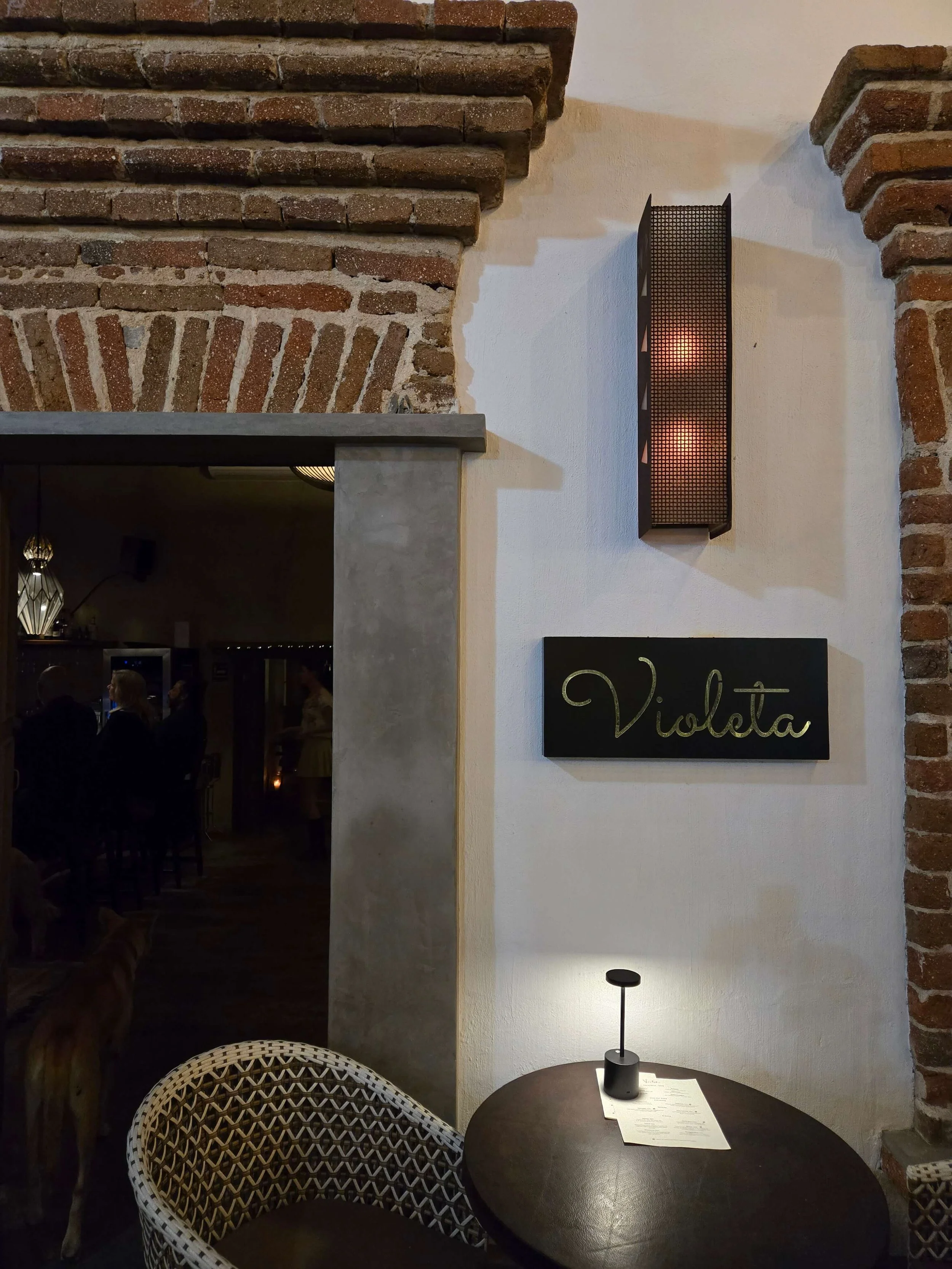 VIOLETA-TODOS-SANTOS.jpg