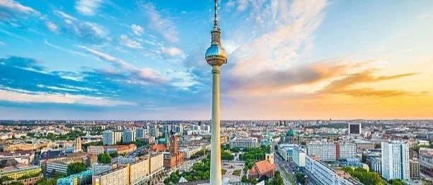 Why Human-Scale Homes Feel Better to Live In