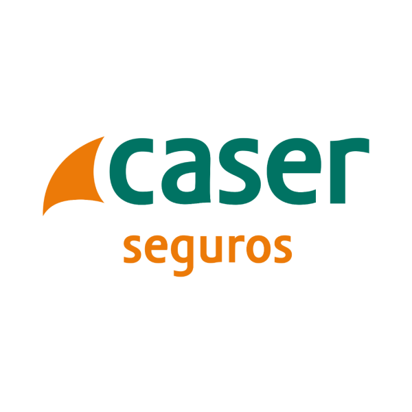 El logo de la compañía de seguros 'Caser Seguros' con un diseño de arco naranja y texto en verde y naranja sobre fondos blancos y negros.