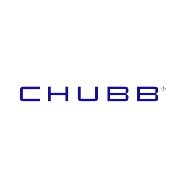 Logotipo de la marca Chubb con texto en azul y un escudo negro en el fondo.