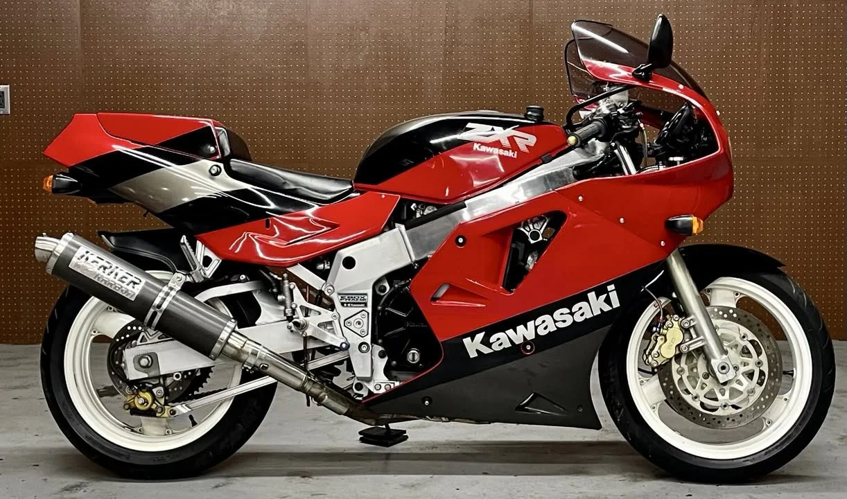 1989 KaWASAKI ZXR750 H1