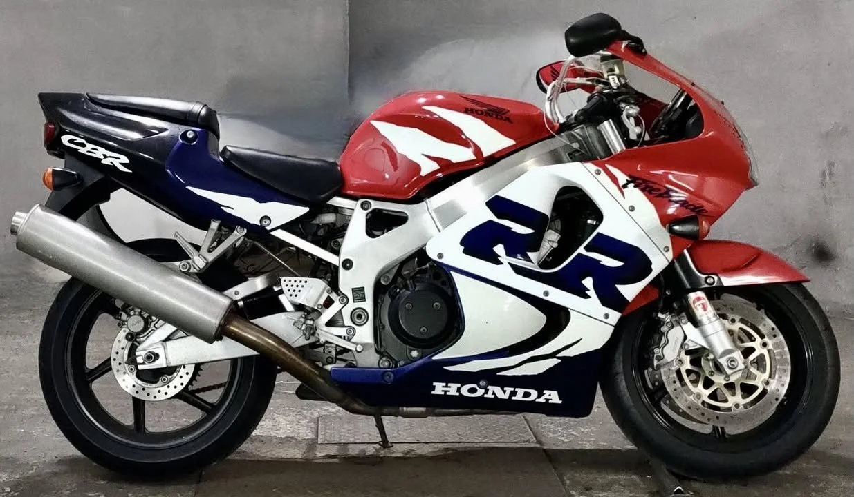 1999 Honda CBR900RR Fireblade
