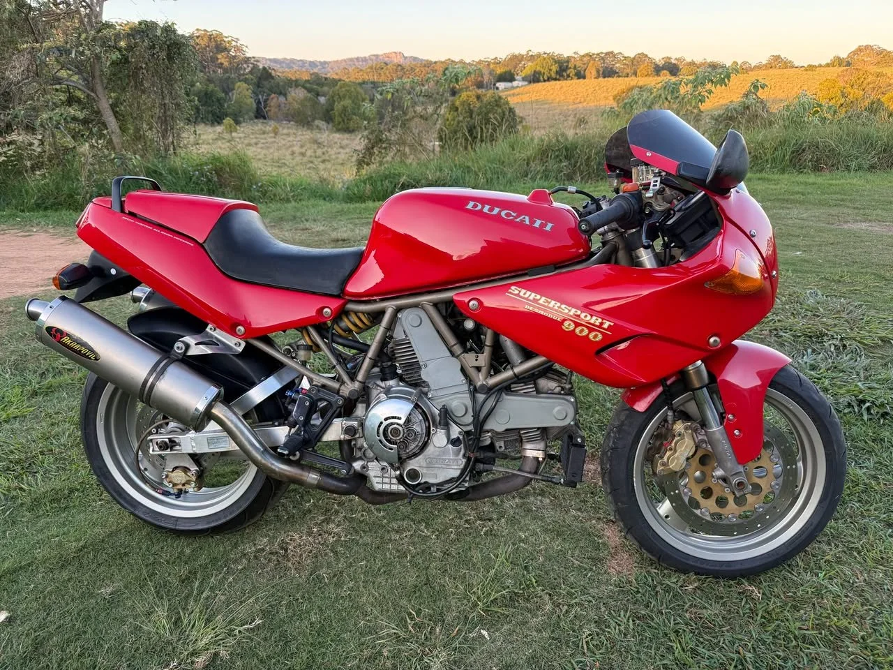 1995 Ducati 900SS Naked