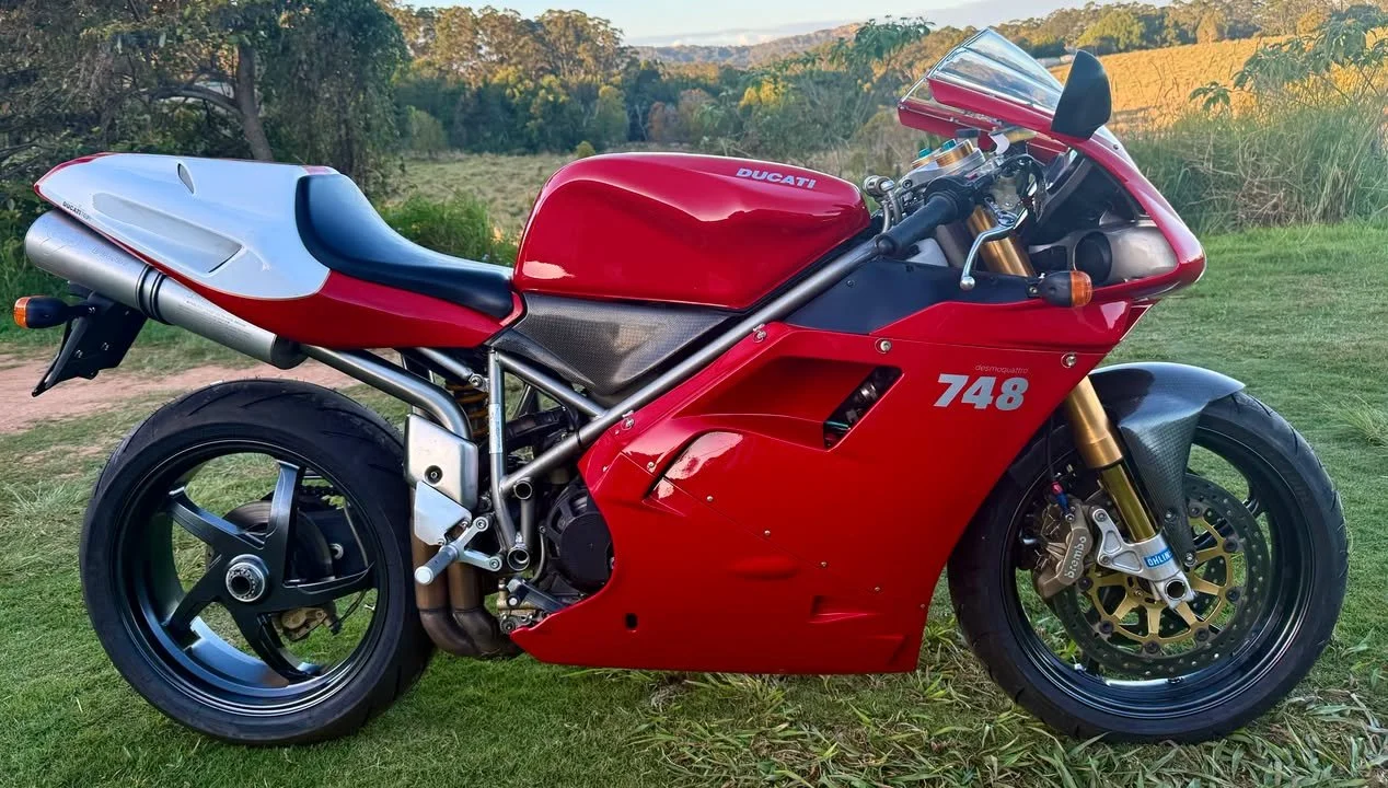 2001 Ducati 748R