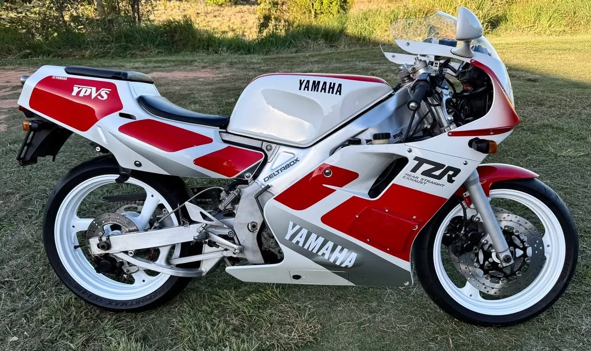 1989 Yamaha TZR250 3MA