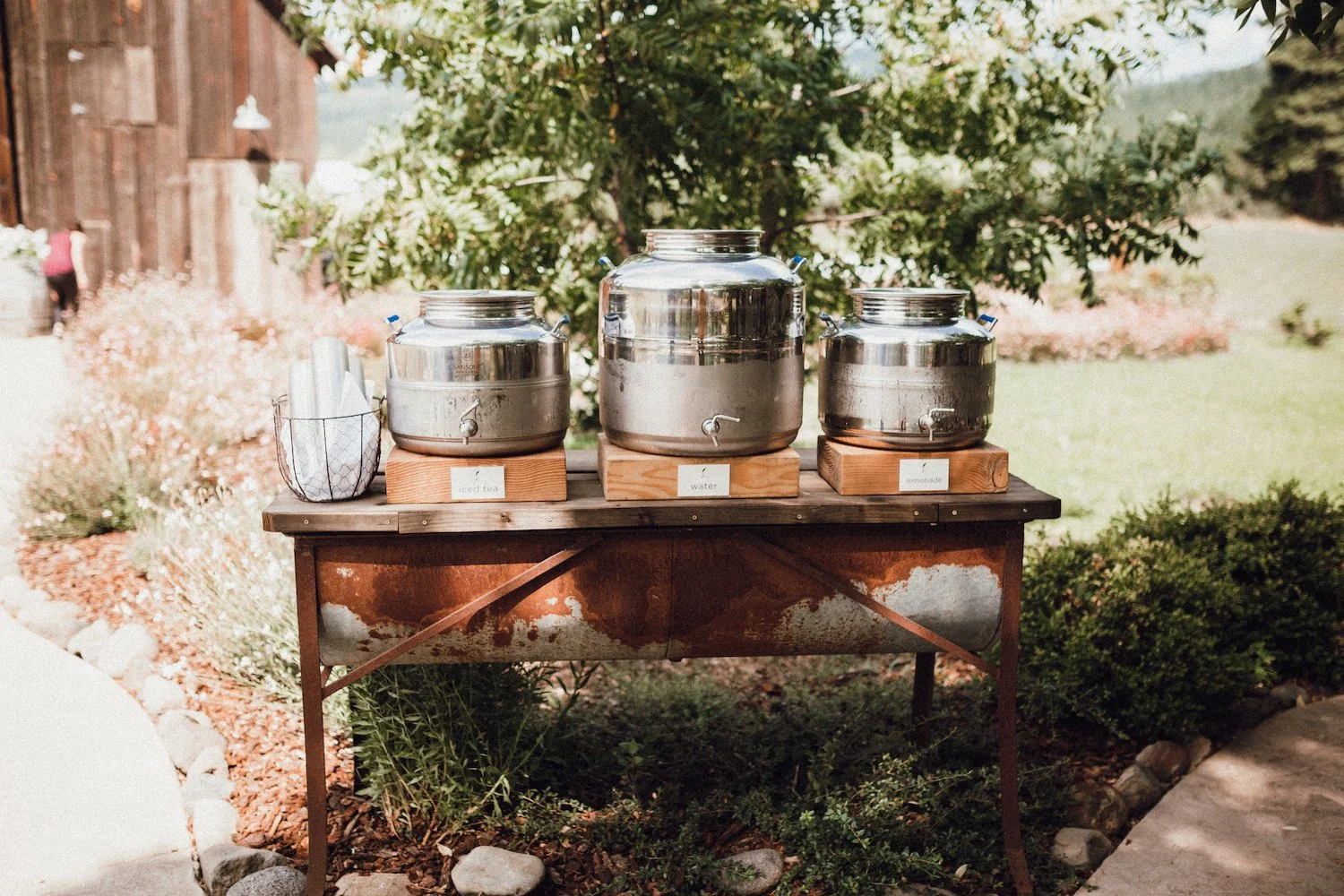 tin+roof+barn+wedding+christycassanophotography-264.jpg