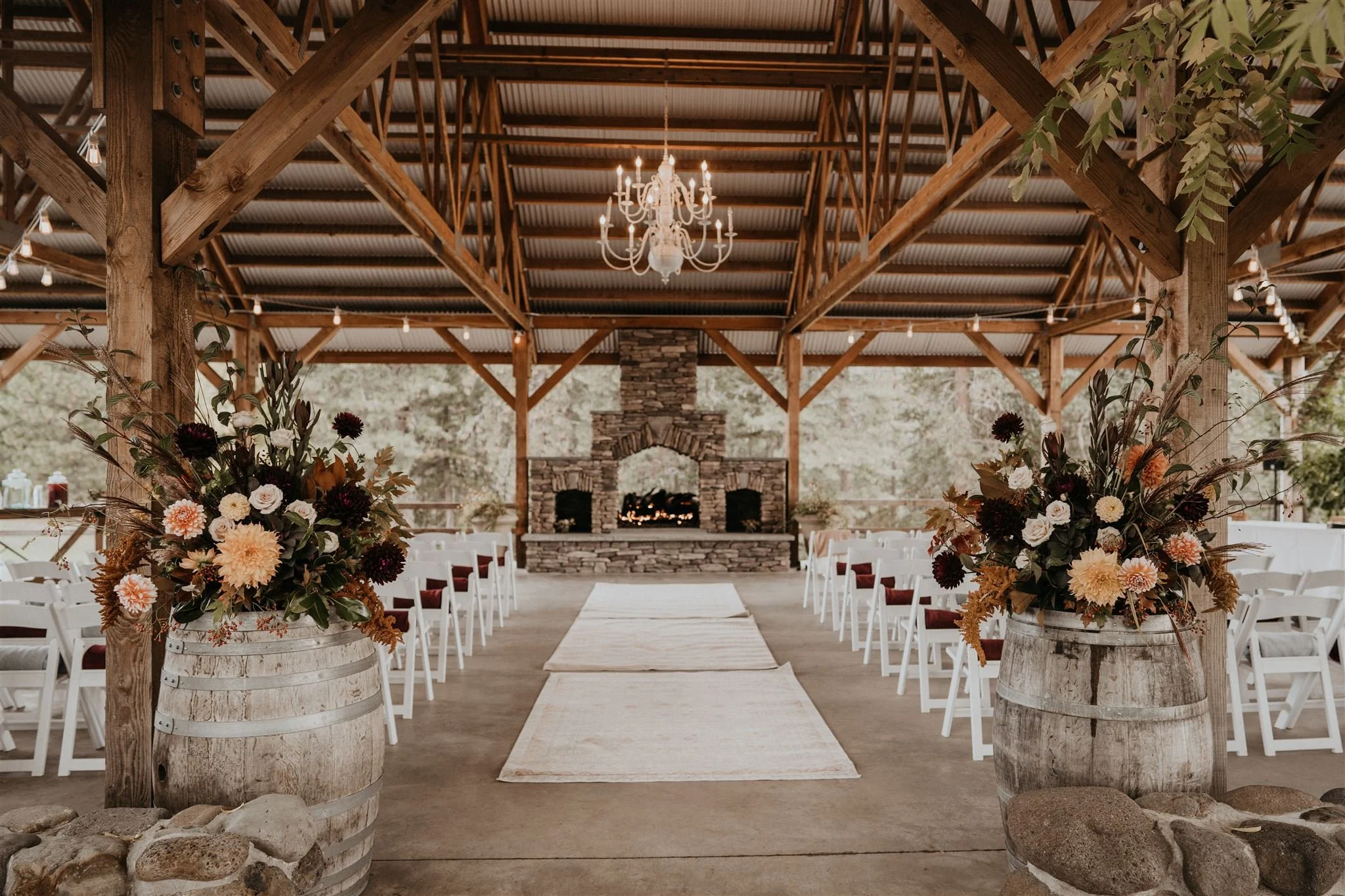 tin+roof+barn+wedding+henrytieuphotography-290.jpg