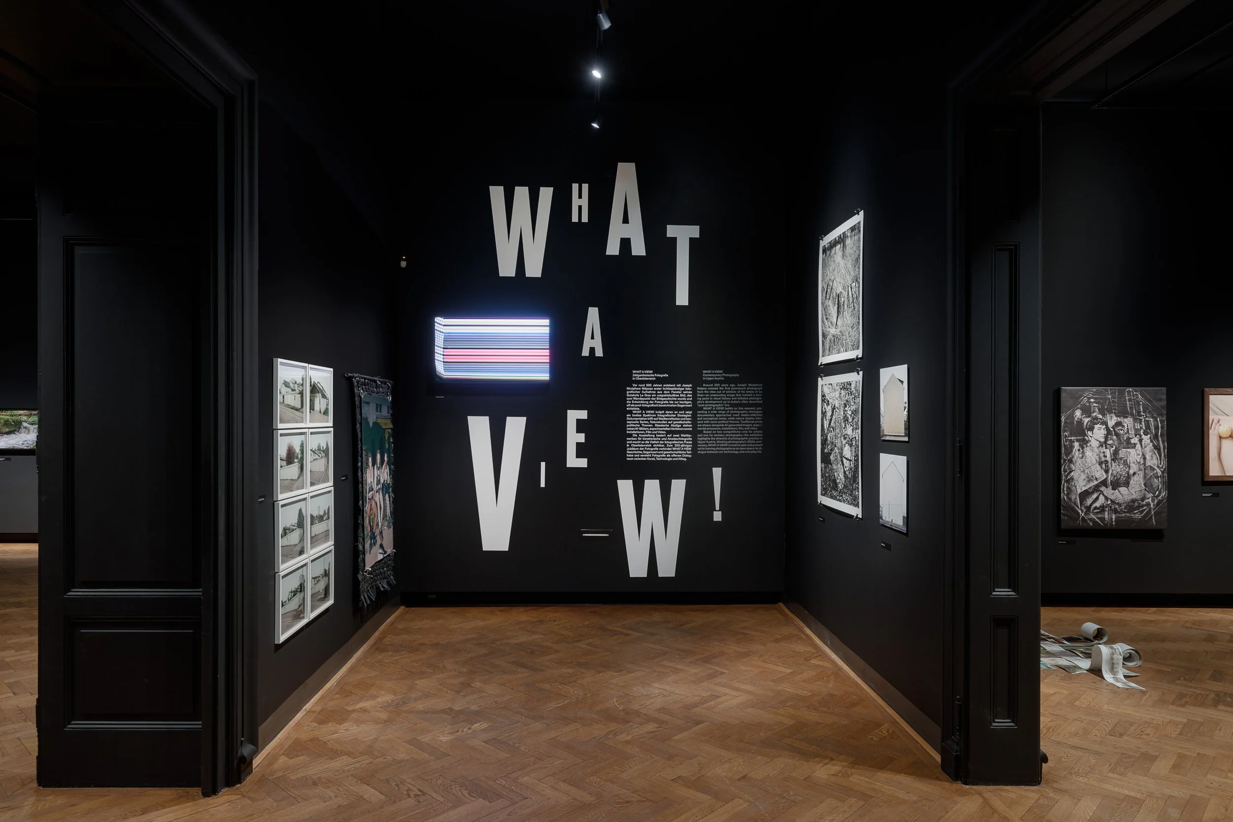 Ausstellungsansicht: WHAT A VIEW! Zeitgenössische Fotografie in Oberösterreich, 17.04.-12.07.26, Francisco Carolinum Linz © kunst-dokumentation.com / Manuel Carreon Lopez