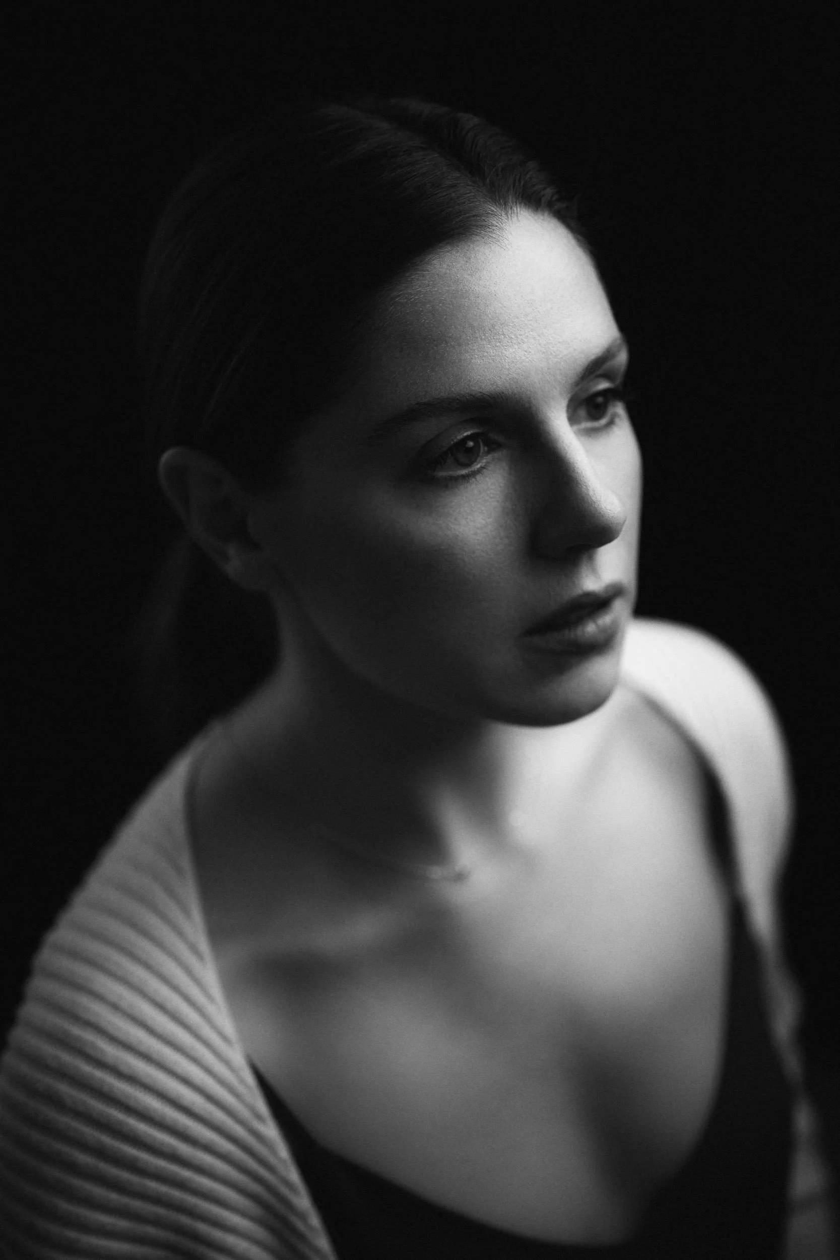251022_Erin_Portraits-16.jpg