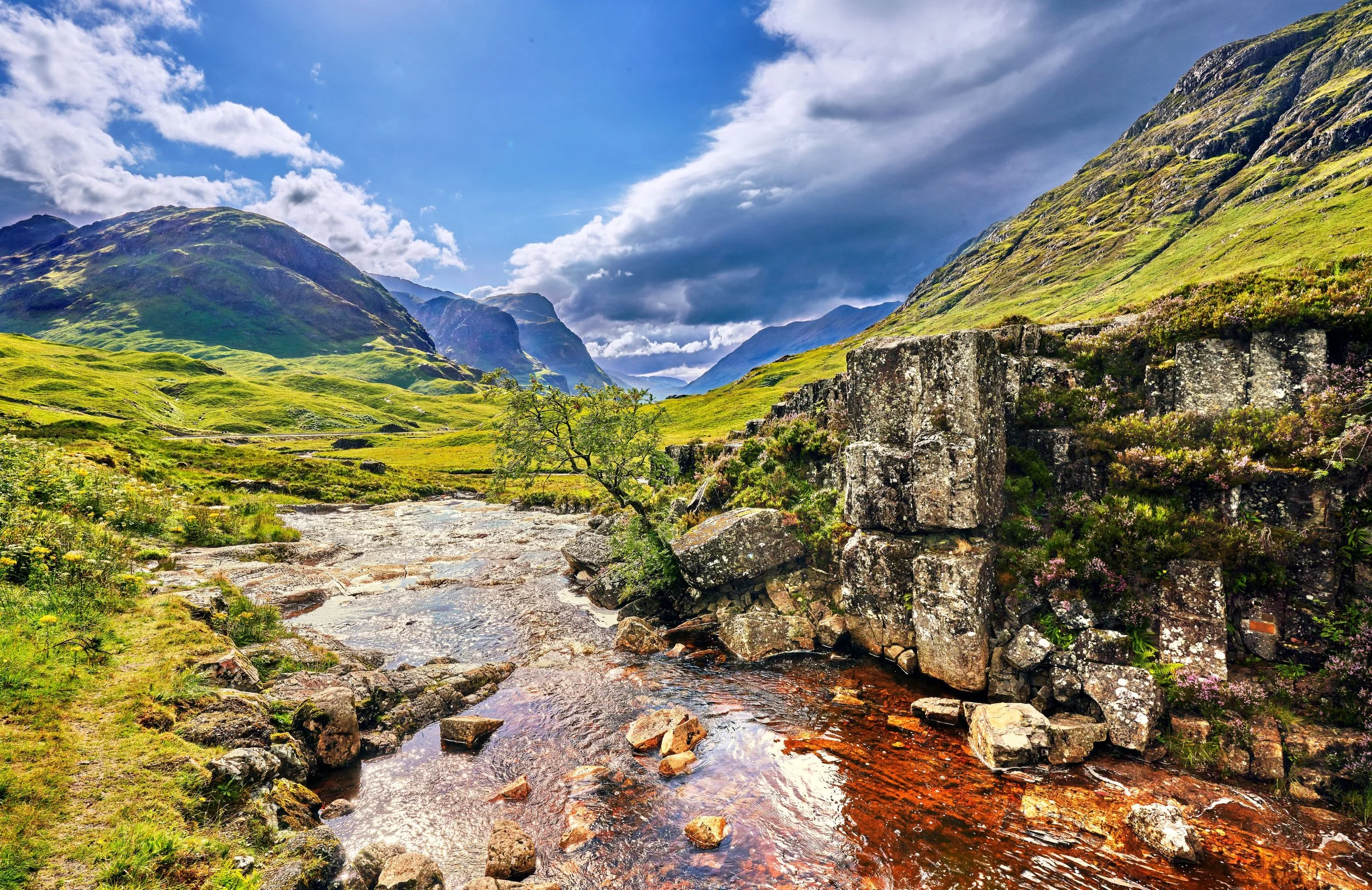 Escocia-vall de Glencoe-5MP  iStock-1015314608.jpg