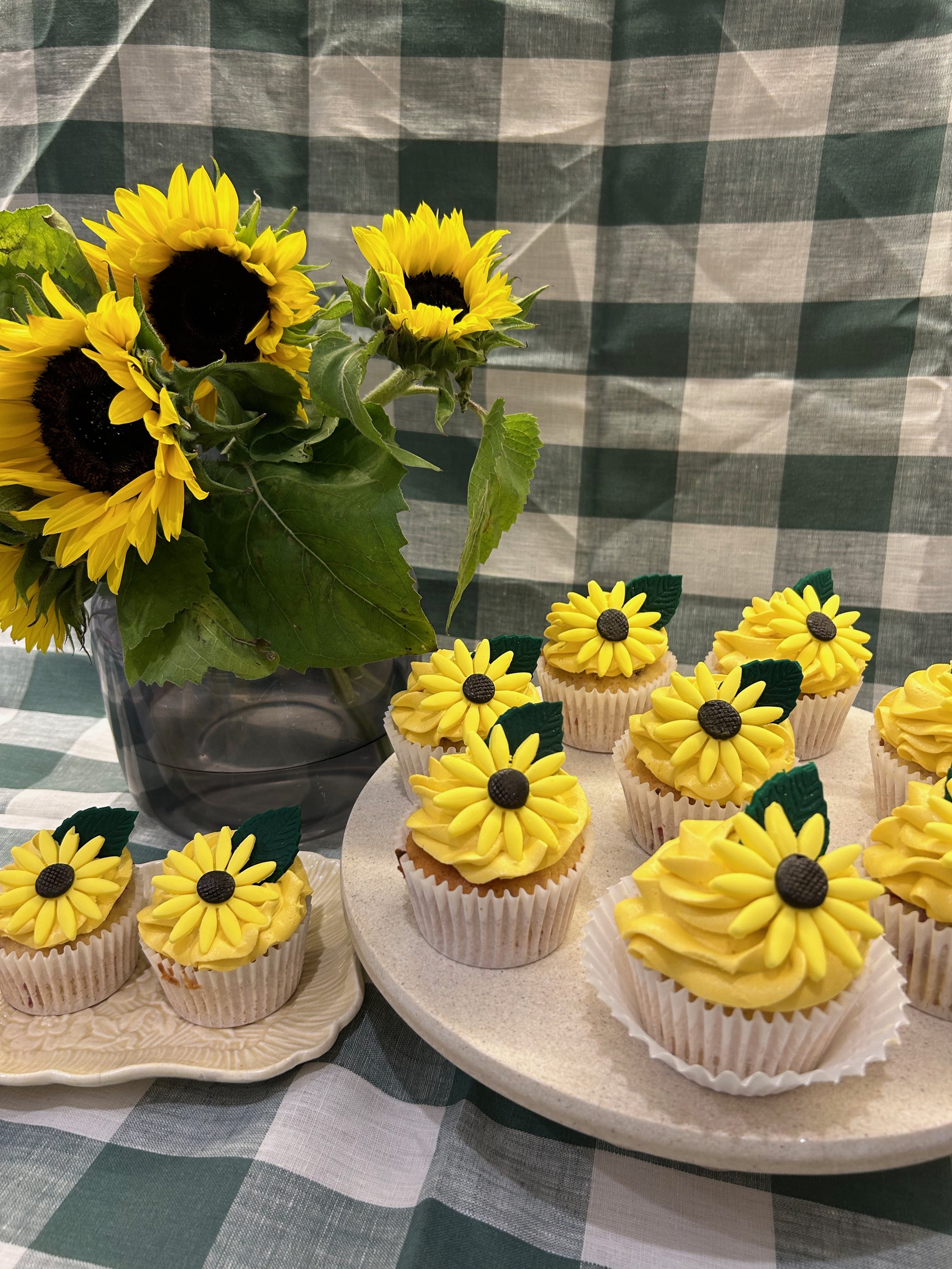 Regular white chocolate & raspberry sunflower cupcakes with white chocolate buttercream