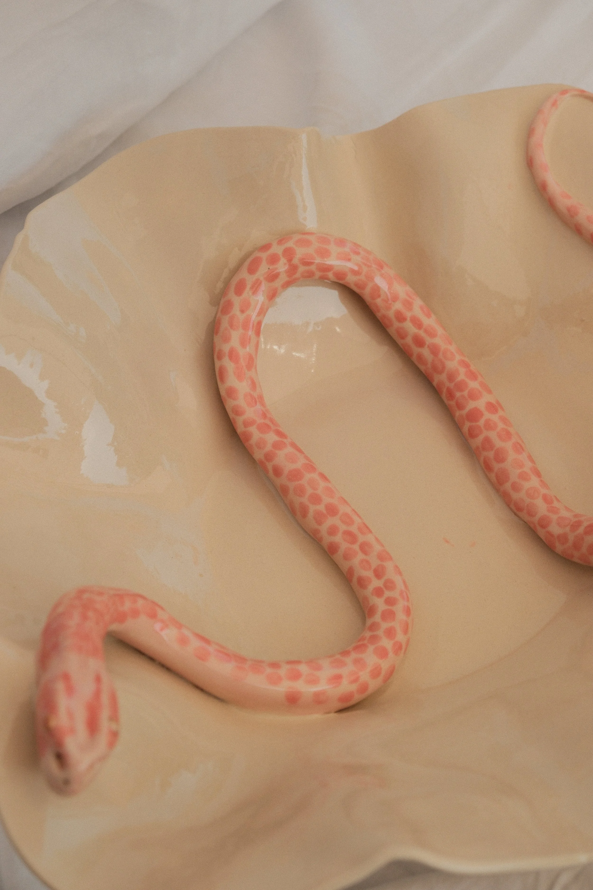 "Who stole my apples?", 2025 