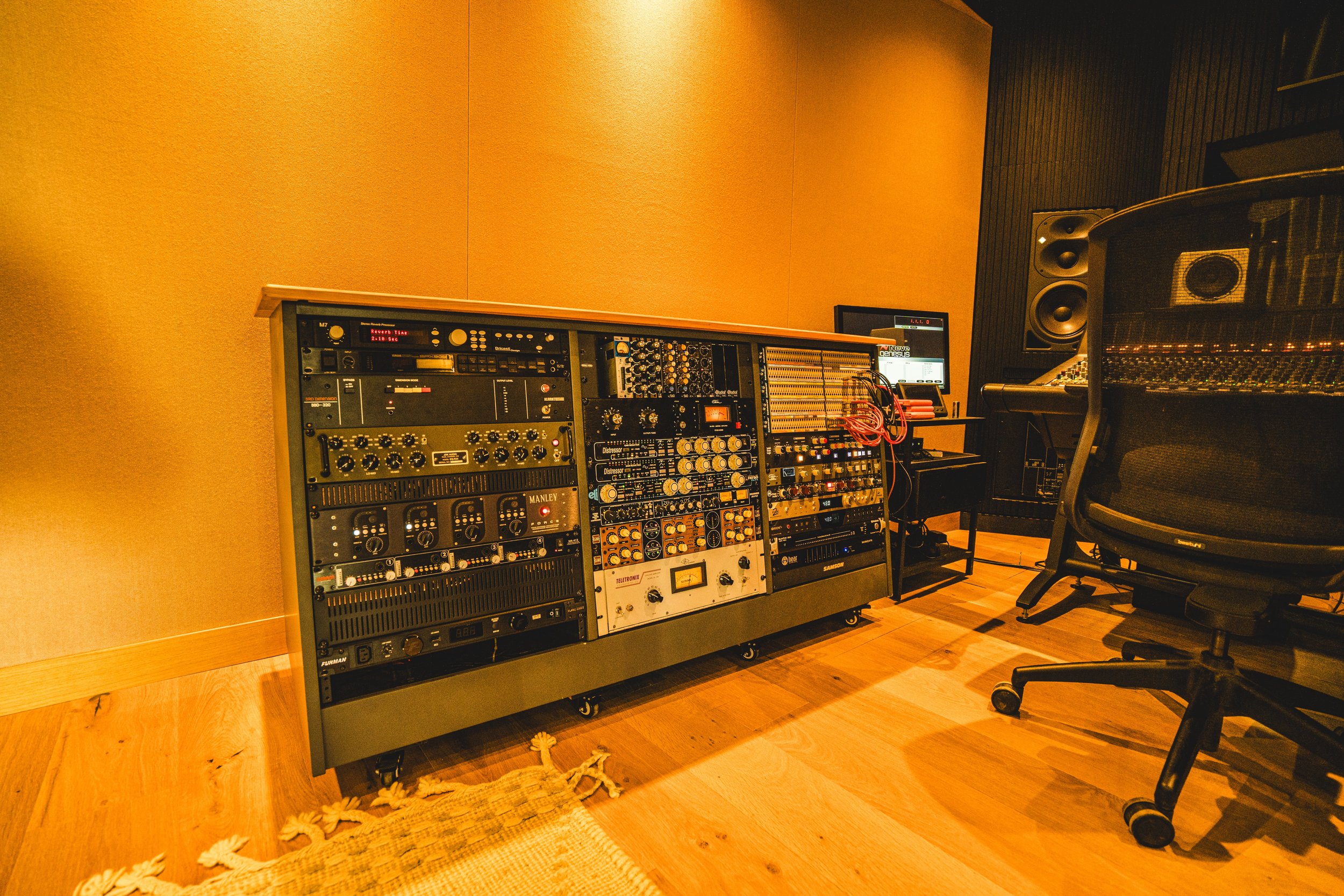 Studio Rack Processors .jpg