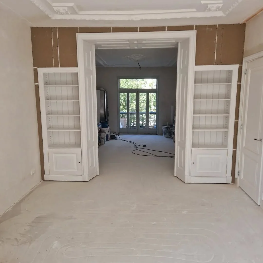 Authentieke stijl, maar hagel nieuw! Waanzinnig gave ensuite deuren geplaatst op een project in Amsterdam 👌
Zou jij jouw woonruimte zo ook wel willen opdelen??